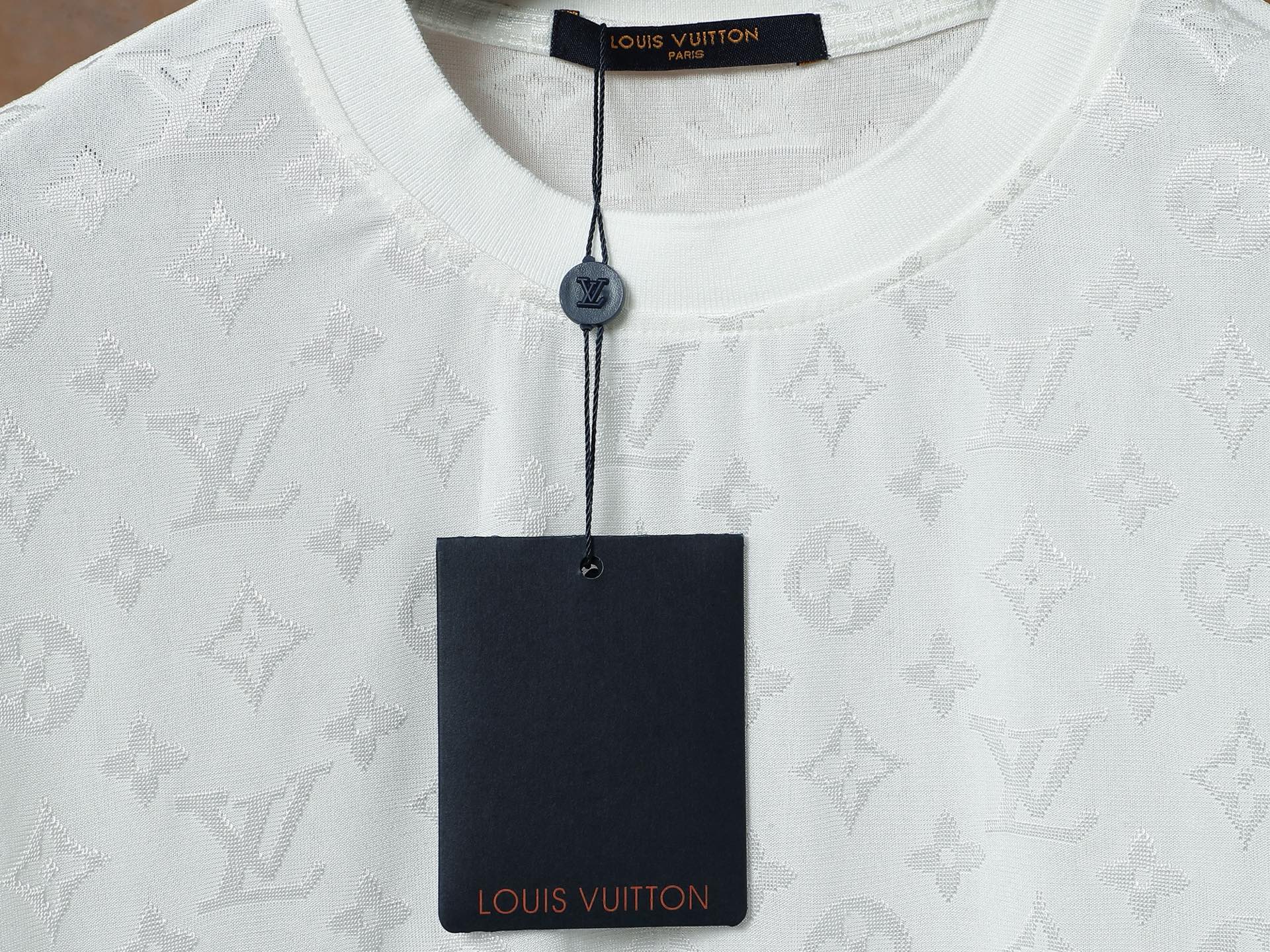 Louis Vuitton Camiseta Jacquard de Manga Corta - Elegancia y Confort 6 i1748106614957 8493 0 4