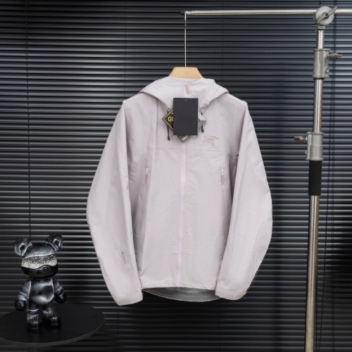 Chaqueta Ligera Impermeable Arcteryx Beta para Hombre - Diseño Funcional y Elegante 20 Chaqueta Ligera Impermeable Arcteryx Beta para Hombre – Diseño Funcional y Elegante