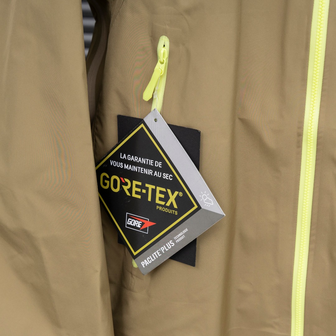 Chaqueta Ligera Arcteryx Beta: Impermeable, Transpirable y con Capucha 7 o 1j1qukk7vmbet696lfumv1fel4