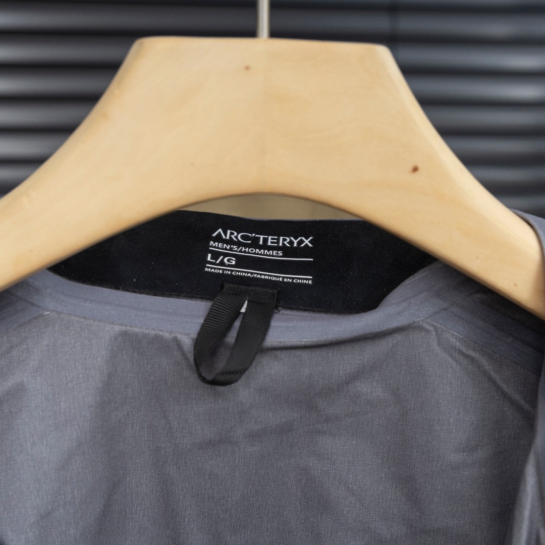 Chaqueta Ligera Arcteryx Beta: Impermeable, Transpirable y con Capucha 12 o 1j1qukk801bmaghm1akj1kujp3sa
