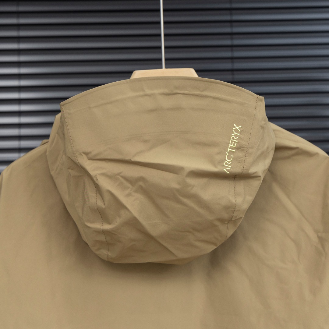 Chaqueta Ligera Arcteryx Beta: Impermeable, Transpirable y con Capucha 14 o 1j1qukk801tn2rq5ias1sl112i5c