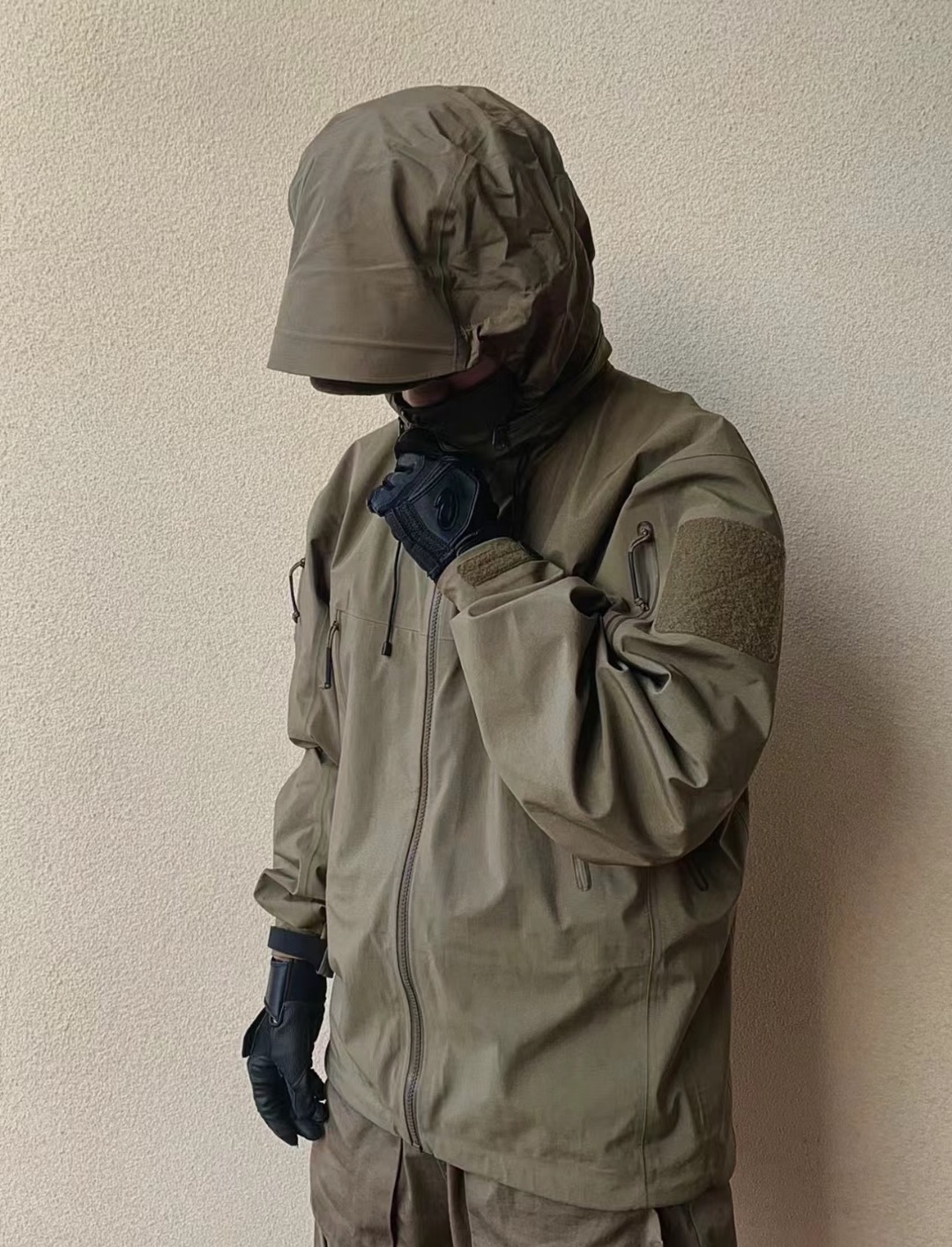 军鸟 鳄鱼黄模特图