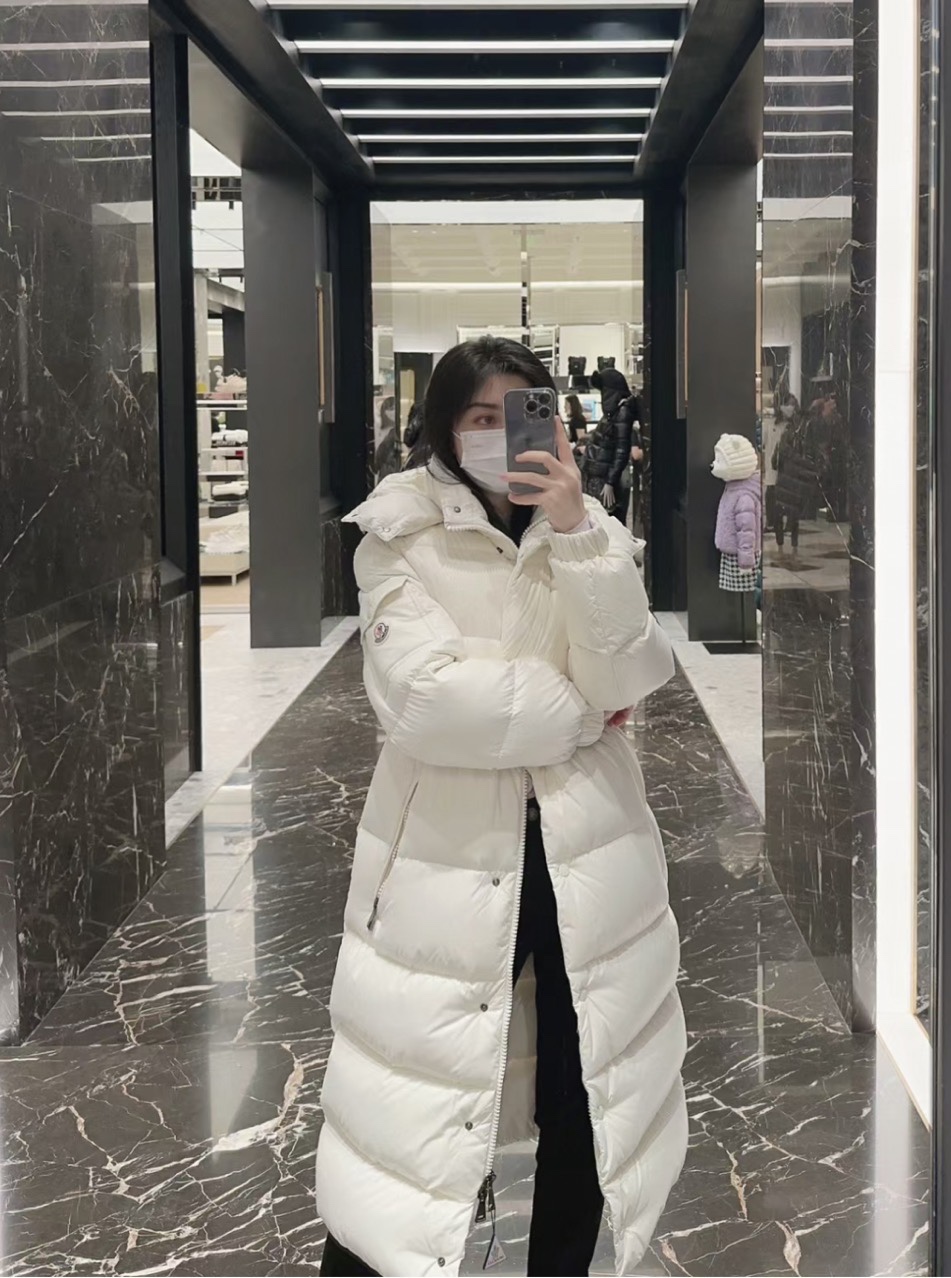 NO:484377,Warm from head to toe, the upper body will feel surrounded by warmth. Even if you wear a shirt in winter, it won’t feel cold. It’s very comfortable to wear and you won’t feel extra weight-bearing at all. This thickness and this style are the most practical, Shirts, alexander wang19860909从头暖到脚 一上身就会有被温暖包围的感觉 即使冬天内搭一件衬衫也不觉得冷 穿起来很舒服 丝毫不会有多余的负重感 这种厚度和这种版型最实用,,shirts,alexander wang,Women's clothing