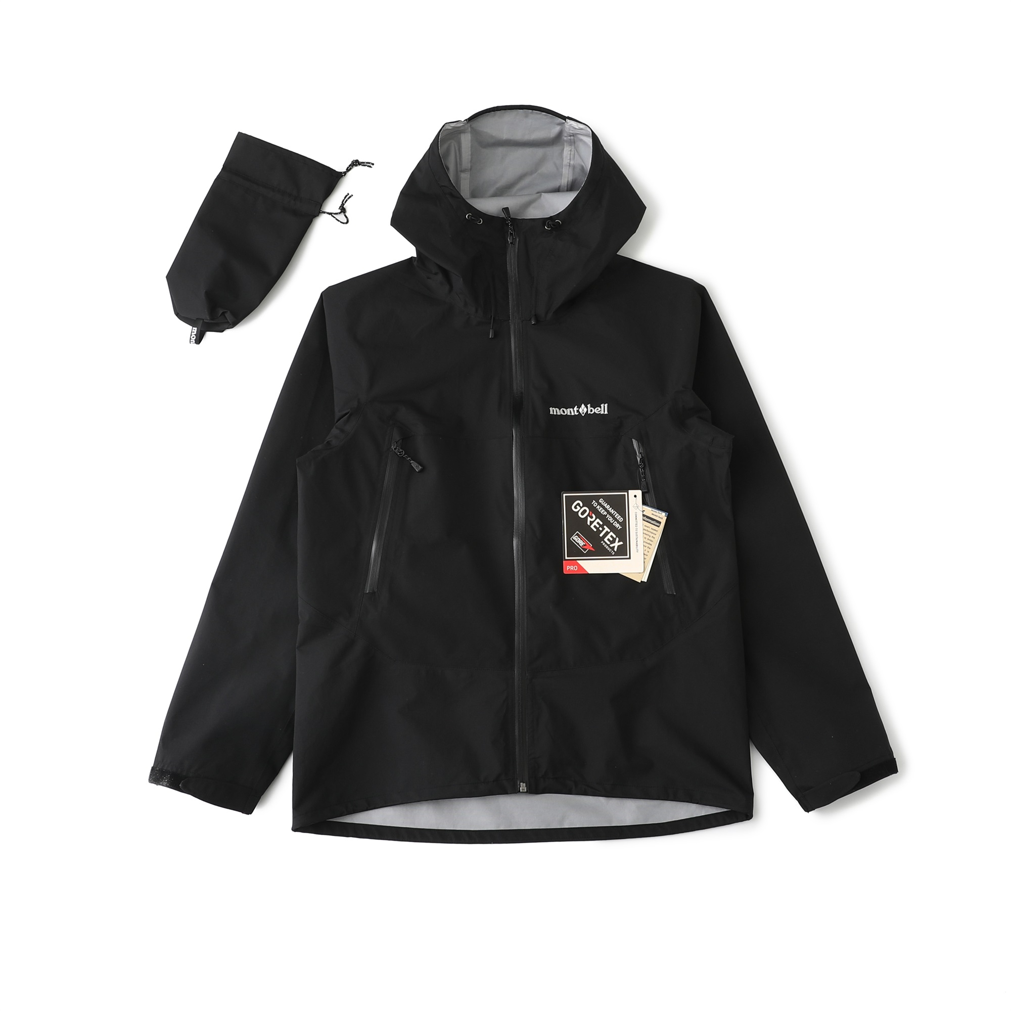 💰330
雨舞者俗称的熊猫冲锋衣,爆裂来袭
- MONTBELL 雨舞者Gore-tex 宽松休闲纯色时尚百搭字母印花雨壳 户外远足 防水防风透气防雨冲锋衣 男女同款 -
各位户外探险爱好者,当你踏入未知山林、穿越湍急溪流,一件可靠的雨具必不可少,MONTBELL雨舞者Gore-tex冲锋衣就是你的最佳拍档!它采用顶级Gore-tex面料,防水性能堪称一绝,细密分子结构能抵御暴雨倾盆,水珠在表面瞬间滑落,衣物内部始终干爽。同时,卓越的防风能力,让你在山风呼啸中也能稳步前行,不被强风干扰。透气设计则巧妙平衡内外温差,避免闷热。宽松休闲版型,不限制肢体活动,方便你攀爬、跳跃。纯色搭配字母印花,简约时尚,男女同款,和伙伴或爱人穿着,携手征服山川,无惧风雨,开启刺激探险之旅!
颜色:荧光黄 石板绿 黑色
尺码:S-XL
衣长 胸围 肩袖 袖口
S 71 108 77 25
M 73 112 78.5 26
L 75 116 80 27
XL 77 120 82 28