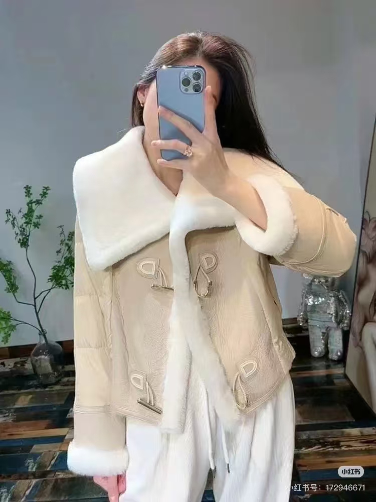 P1794 High-end quality female suit with dust-proof sack max fur velvet. - 图片 2