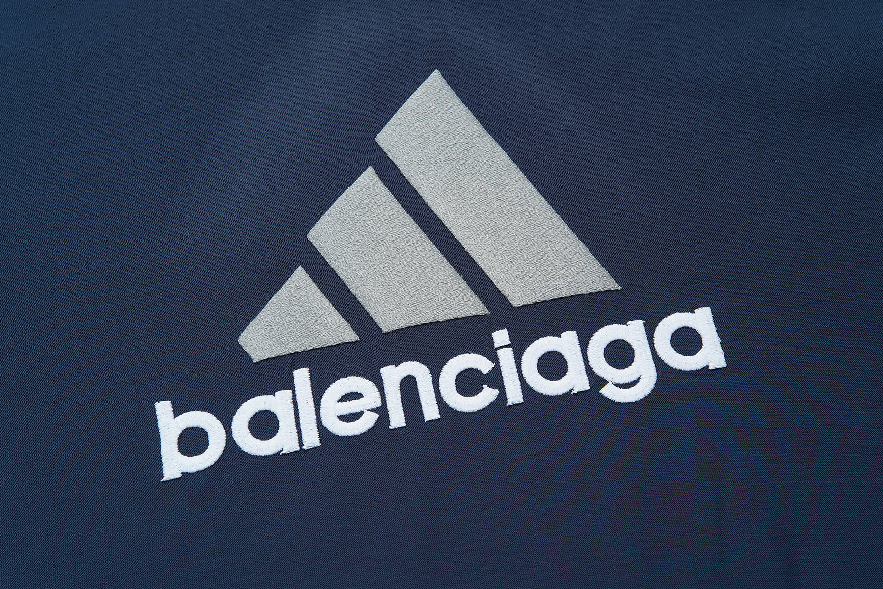 巴黎世家Balenciaga联名阿迪短袖 镜像绣花短袖 白色 深蓝 红色