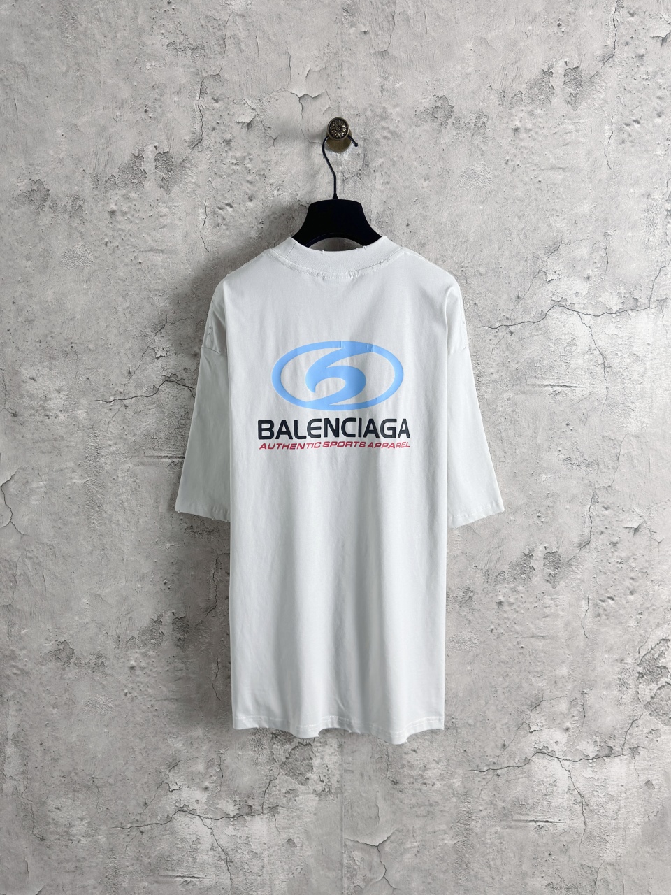 Balenciaga巴黎世家 新主意彩色印花后背冲浪印花短袖💰P85 颜色： 杏色 尺码： xs-l