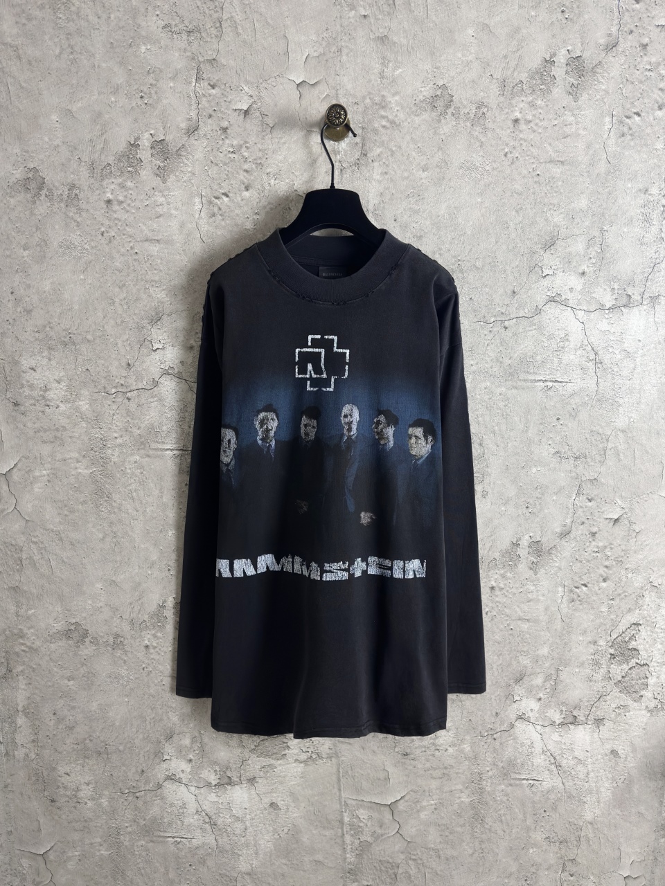 P110 Balenciaga Rammstein Bandleader T Color: Negro Talla: Xs-L