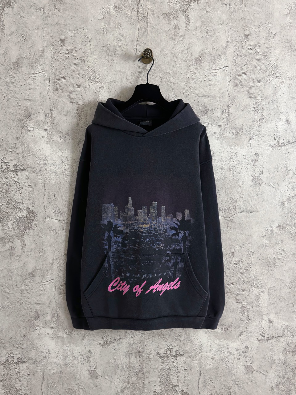 P175 Sudadera Balenciaga Los Angeles Night Color: Negro Talla: xs-l