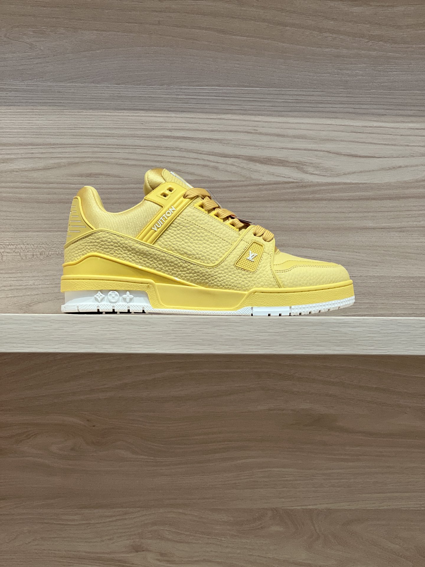 NO:237476,Focus on good quality - top-level production Macaron yellow real shot - purchasing-level Trainer new color updates Original materials customization!  The cost of embossing technology has increased in vain!  Non-currency!  Private model bottom!  Fine craftsmanship!  Size women 35-40 (40 custom made no return or exchange) Men 38-46 (38/45/46 custom made no return or exchange) Price women 450 men Aircraft box packaging matching, casual shoes/sports shoes, sneakers19860909专注好品质——顶级出品 马卡龙黄色实拍——代购级Trainer 新色更新 原版材料定制！压纹工艺成本徒然增加！非通货！私模大底！精细工艺！ Size女35-40（40定做不退换） 男38-46（38/45/46定做不退换） Price女450男 飞机盒包装配套,休闲鞋/运动鞋,sneakers,Women's Shoes