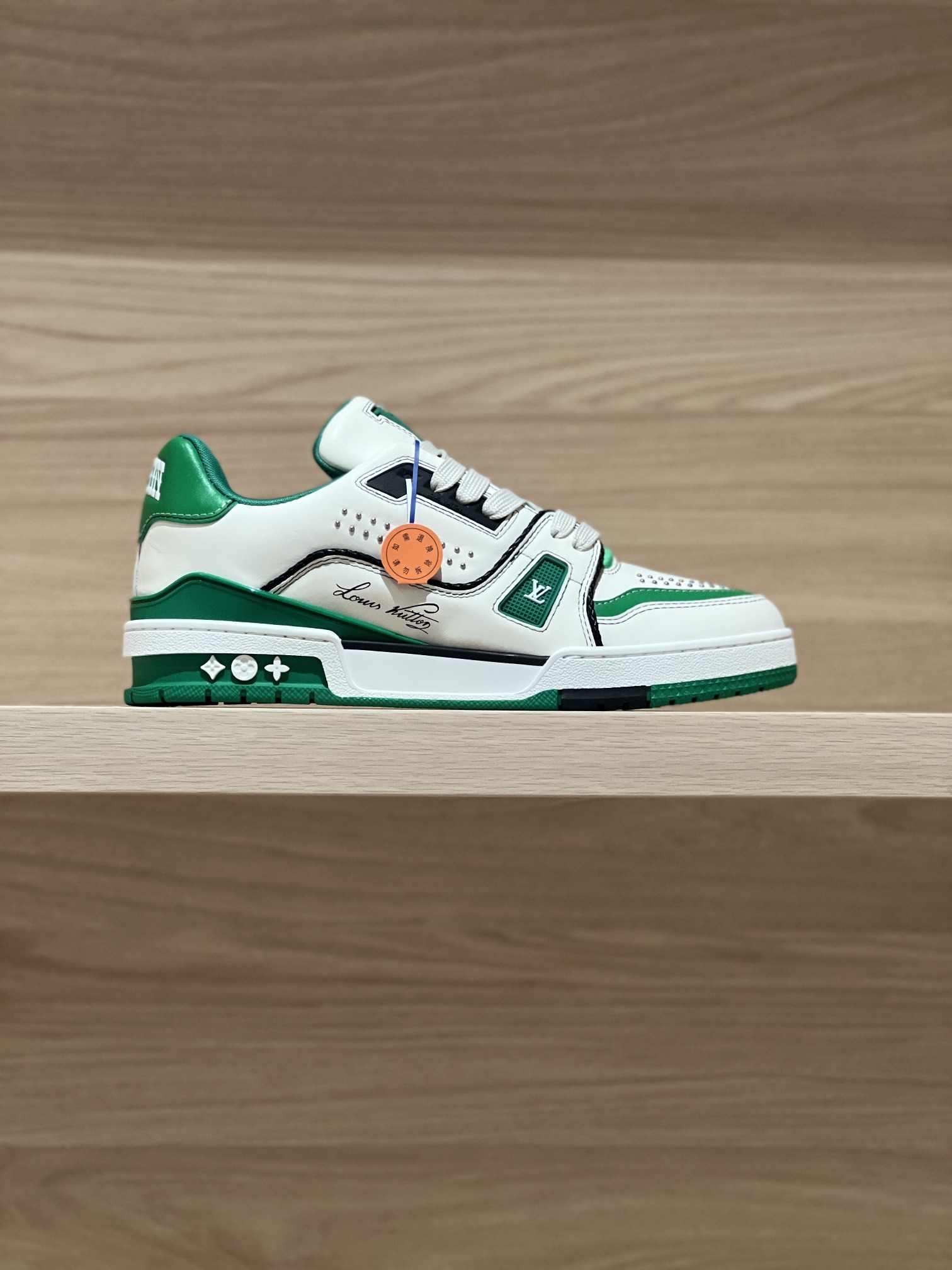 NO:237500,Focus on good quality - top-level production, real shot of Liuding green - purchasing-level Trainer, new color update, customization of original materials!  The cost of weaving and splicing technology has increased in vain!  Non-currency!  Private model bottom!  Fine craftsmanship!  Size38-46 (38/45/46 custom made without return) Price Aircraft box packaging, casual shoes/sports shoes, sneakers19860909专注好品质——顶级出品 柳钉绿色实拍——代购级Trainer 新色更新 原版材料定制！编织拼接工艺成本徒然增加！非通货！私模大底！精细工艺！ Size38-46（38/45/46定做不退换） Price 飞机盒包装配套,休闲鞋/运动鞋,sneakers,Women's Shoes