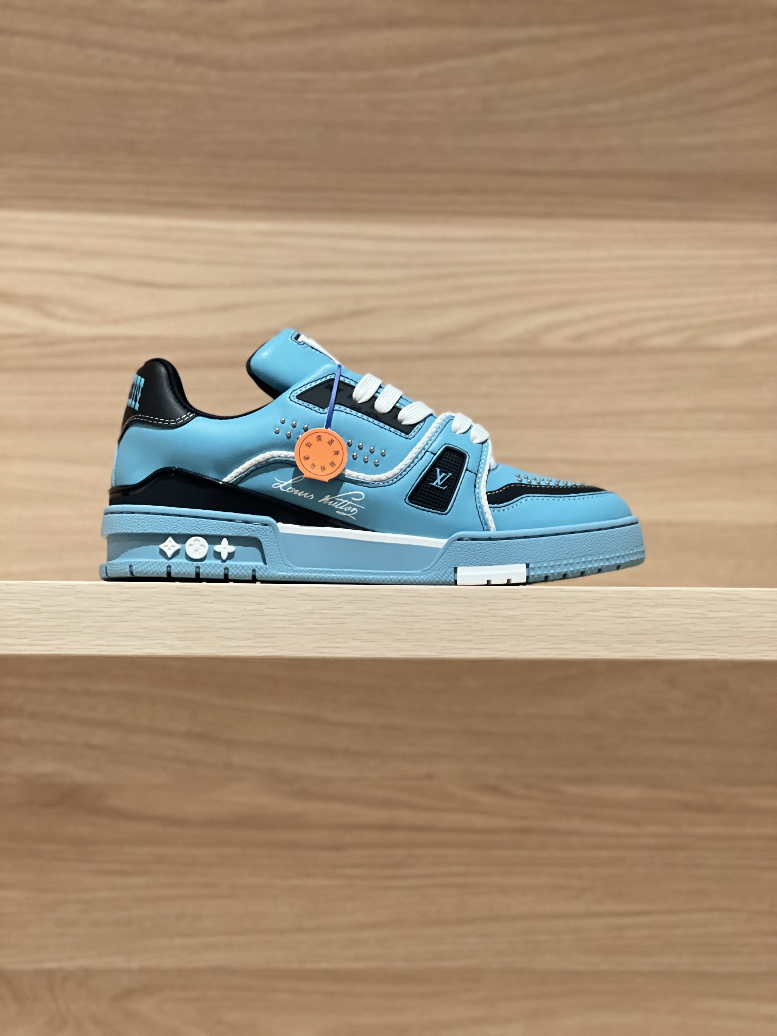 NO:237503,Focus on good quality - top-level production Liuding blue real shot - purchasing-level Trainer new color updates Original materials customization!  The cost of weaving and splicing technology has increased in vain!  Non-currency!  Private model bottom!  Fine craftsmanship!  Size38-46 (38/45/46 custom made without return) Price Aircraft box packaging, casual shoes/sports shoes, sneakers19860909专注好品质——顶级出品 柳钉蓝色实拍——代购级Trainer 新色更新 原版材料定制！编织拼接工艺成本徒然增加！非通货！私模大底！精细工艺！ Size38-46（38/45/46定做不退换） Price 飞机盒包装配套,休闲鞋/运动鞋,sneakers,Women's Shoes