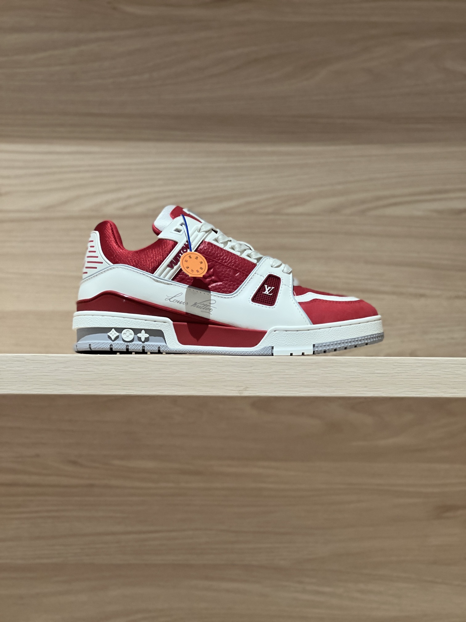 NO:237415,Focus on good quality - top-level production, real shot of Angora red - purchasing-level Trainer 24FW new autumn and winter colors, original precise CP!  The shoe shape is infinitely close, and the product is produced in fine craftsmanship. It is as good as ever!  Customized original materials!  Original fabric cowhide splicing custom mesh fabric, breathable mesh fabric inside, original customized private mold outsole TPU outsole Size women 35-40 (40 custom made no return or exchange) Men 38-46 (38/45/46 custom made no return or exchange) Price women Men 460 Gift box exquisite packaging matching handbag, casual shoes/sports shoes, sneakers, cowhide19860909专注好品质——顶级出品 安哥拉红实拍——代购级Trainer 24FW秋冬新色 原版精准CP！鞋型无限接近,精细工艺出品 一如既往地好货出炉！原版材料定制！面料原版牛皮拼接定制网布,内里透气网布,原版定制私模大底TPU大底  Size女35-40（40定做不退换）  男38-46（38/45/46定做不退换）  Price女 男460 礼品盒精美包装配套手提袋,休闲鞋/运动鞋,sneakers,cowhide,Women's Shoes