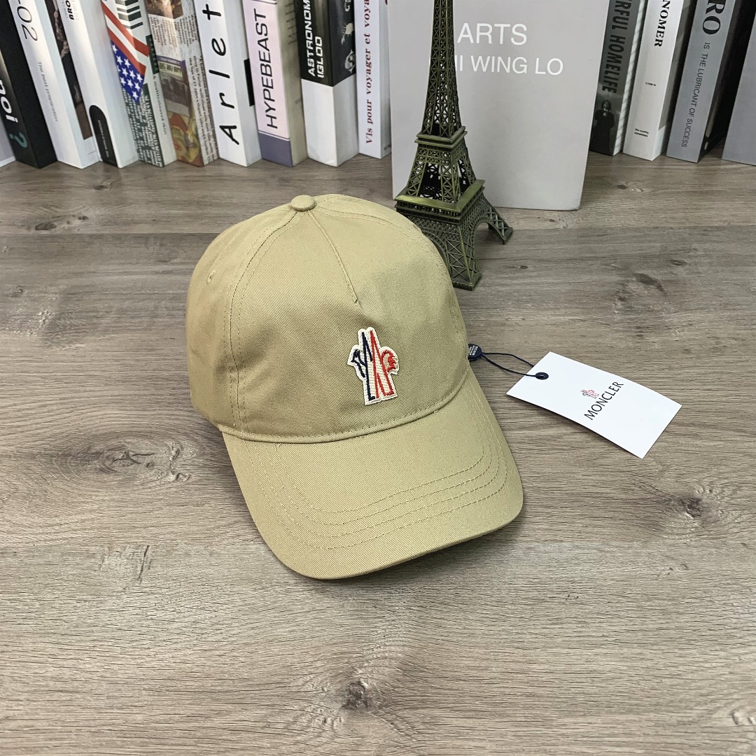 1008#P43#蒙口刺绣小标经典款棒球帽软顶帽子休闲男女同款显脸小百搭鸭舌帽#
可调节
颜色：黑色 卡其色