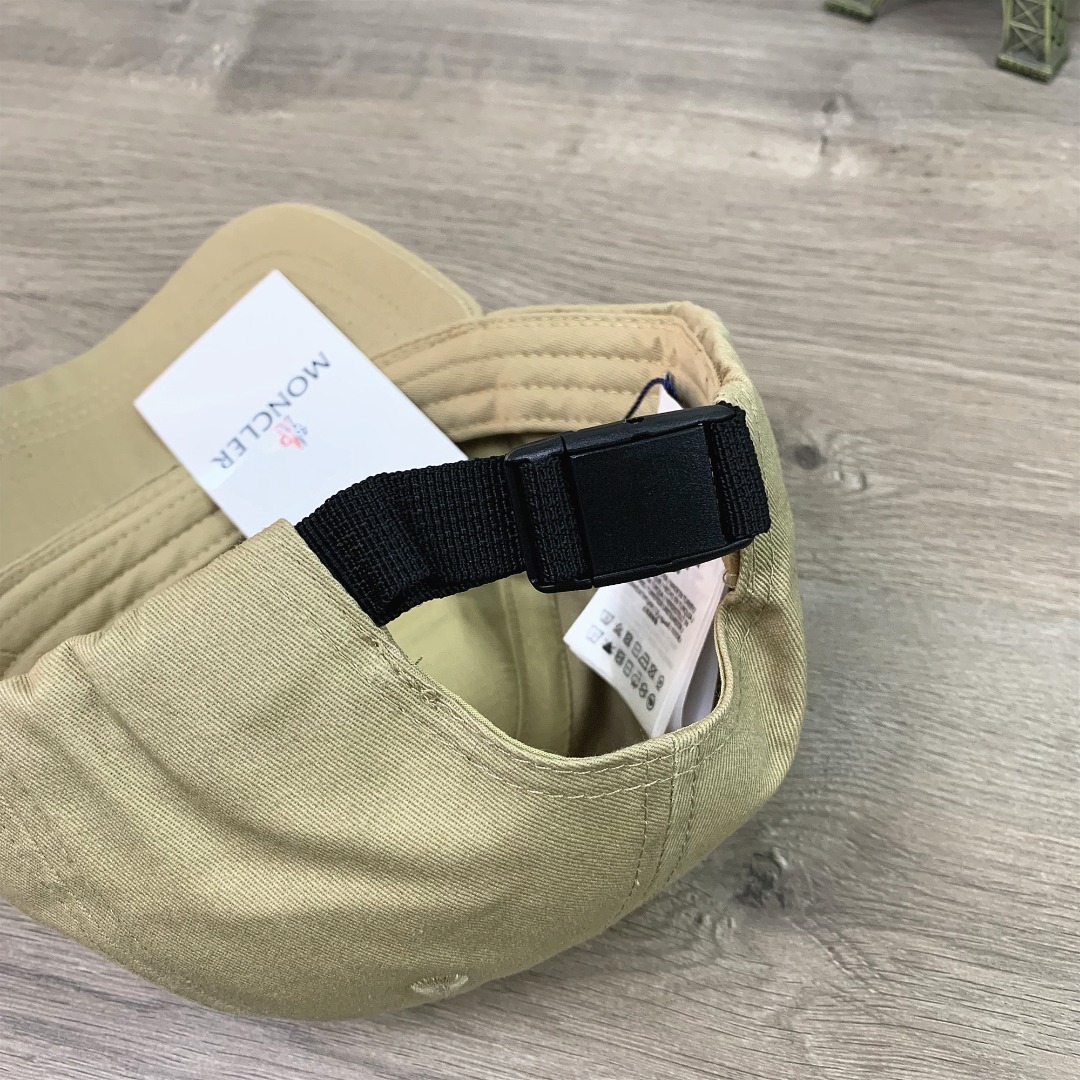 1008#P43#蒙口刺绣小标经典款棒球帽软顶帽子休闲男女同款显脸小百搭鸭舌帽#
可调节
颜色：黑色 卡其色