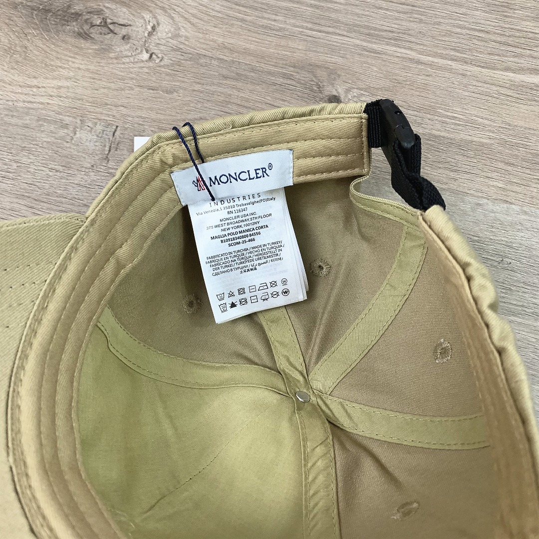 1008#P43#蒙口刺绣小标经典款棒球帽软顶帽子休闲男女同款显脸小百搭鸭舌帽#
可调节
颜色：黑色 卡其色