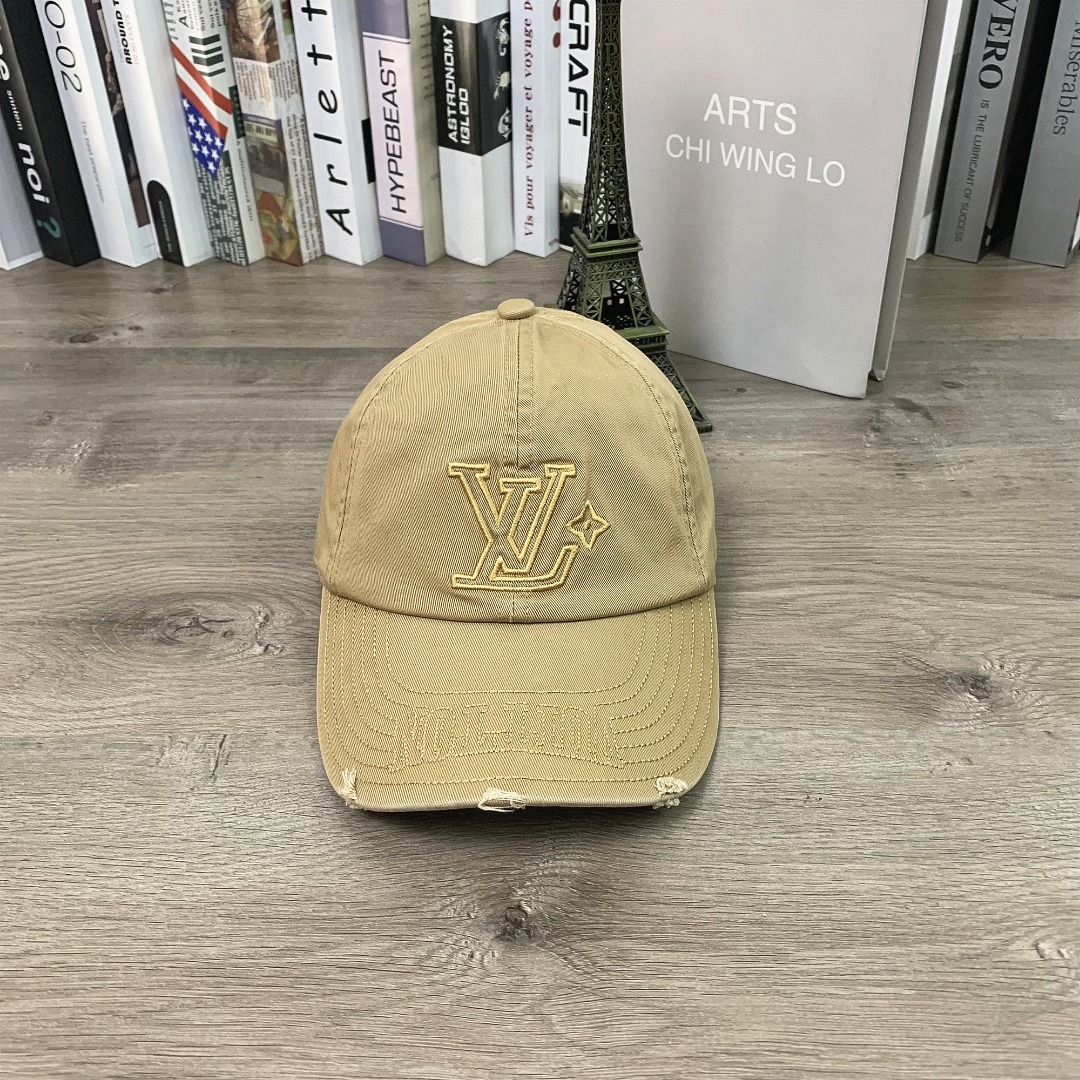 1014#P41#LV软顶棒球帽做旧鸭舌帽男女休闲情侣百搭帽子显脸小帽子#
可调节
颜色：绿色 白色 红色 蓝色 黑色 卡其色