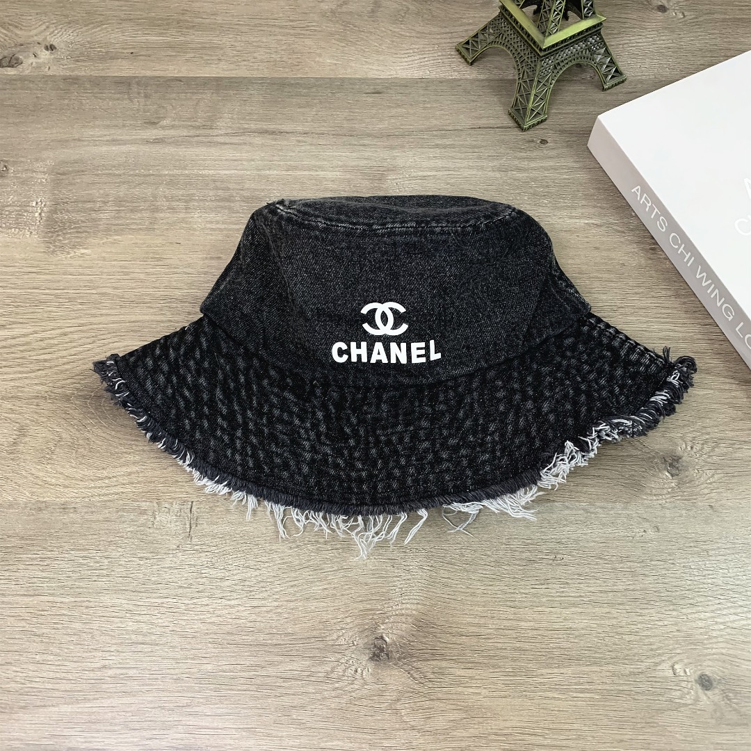 1021#P44#CHANEL香奈儿立体印花牛仔渔夫帽遮阳帽休闲百搭男女同款帽子#
均码
颜色：黑色 浅蓝色 深蓝色