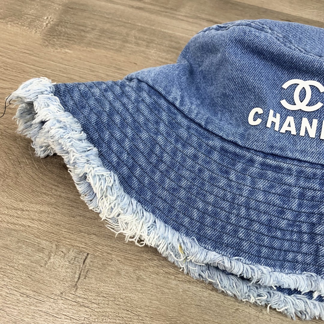 1021#P44#CHANEL香奈儿立体印花牛仔渔夫帽遮阳帽休闲百搭男女同款帽子#
均码
颜色：黑色 浅蓝色 深蓝色