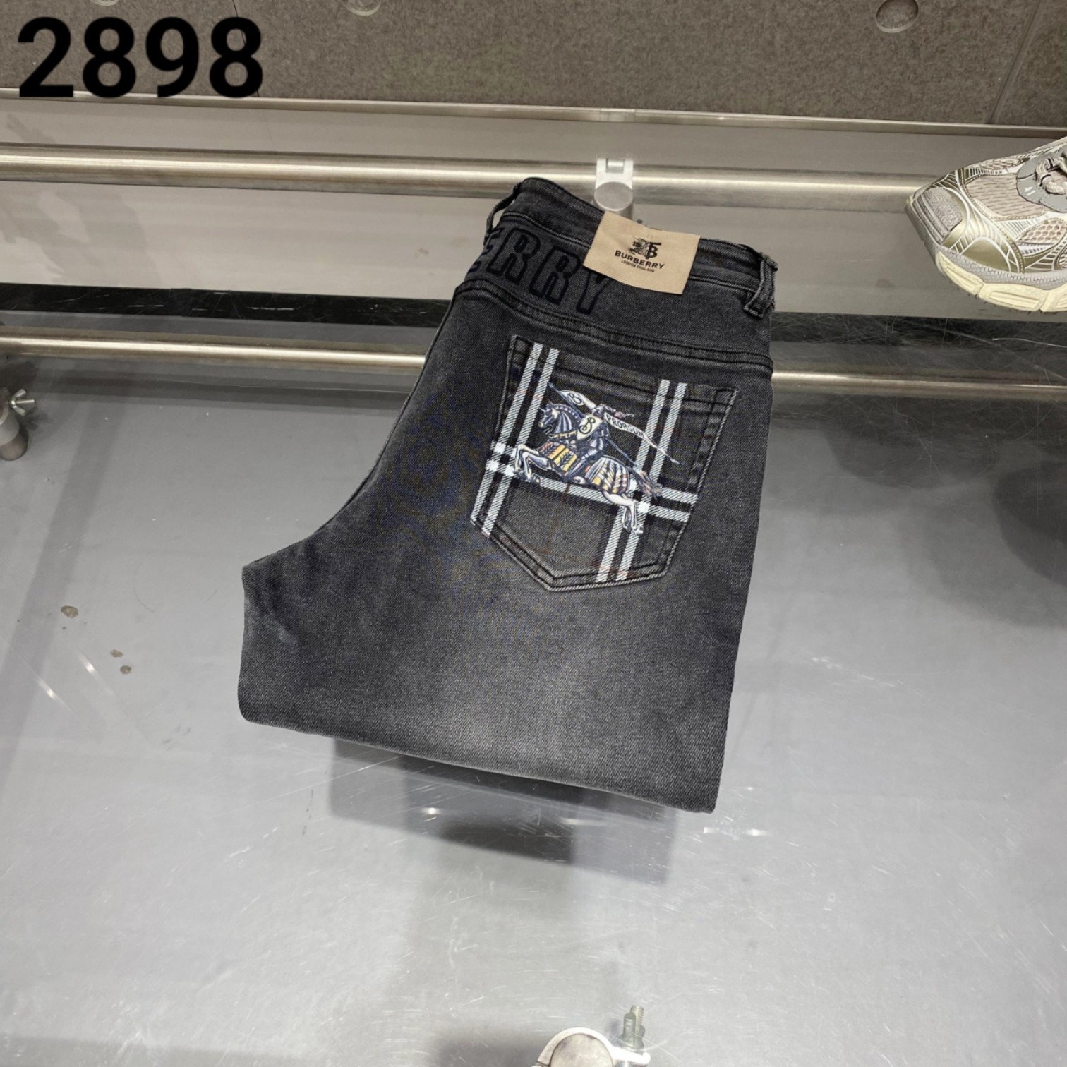 Nueva colección de otoño e invierno 2024, número de modelo: 2898, tallas: 29-40