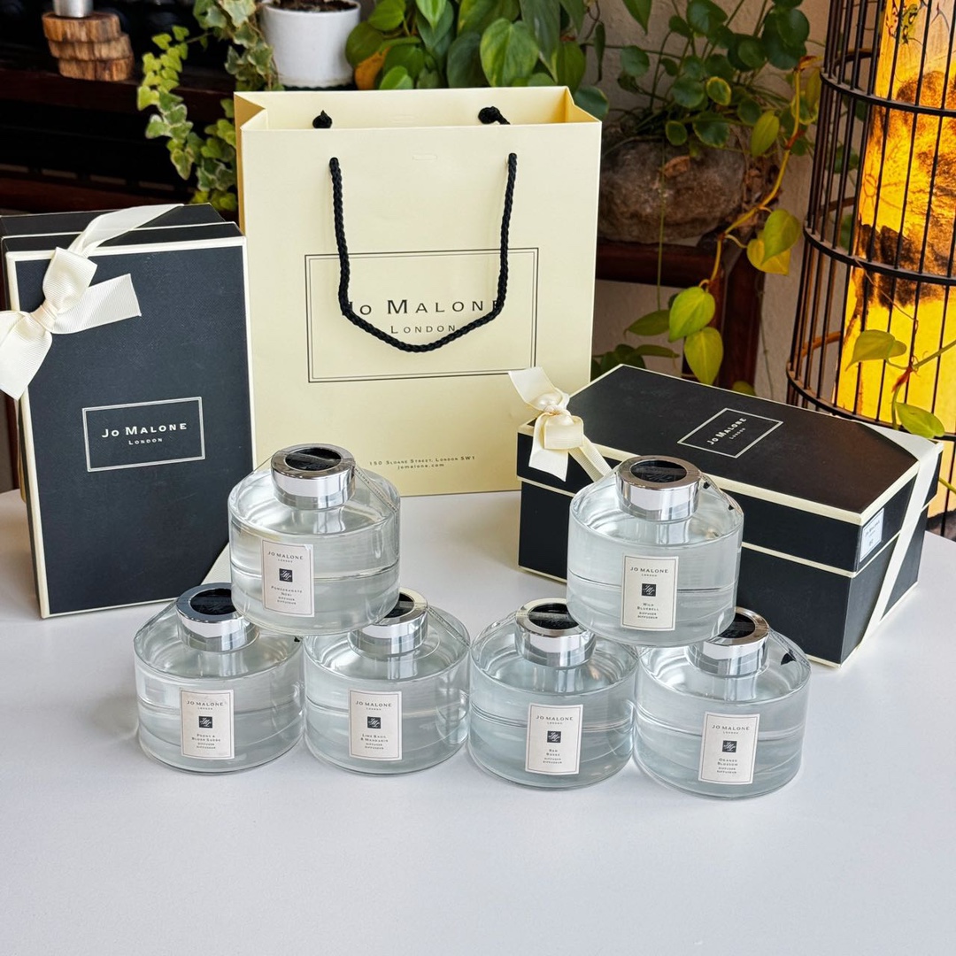 罗意威 Loewe 高定典藏典雅居所生活方式奢华家居家纺四件套摆件 #D6EEA7BE 3