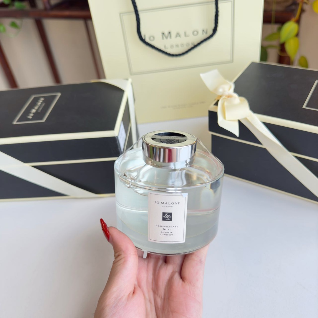 Jimmy Choo Haute Couture Artisanal Perfumery Haute Fragrance Scent 3