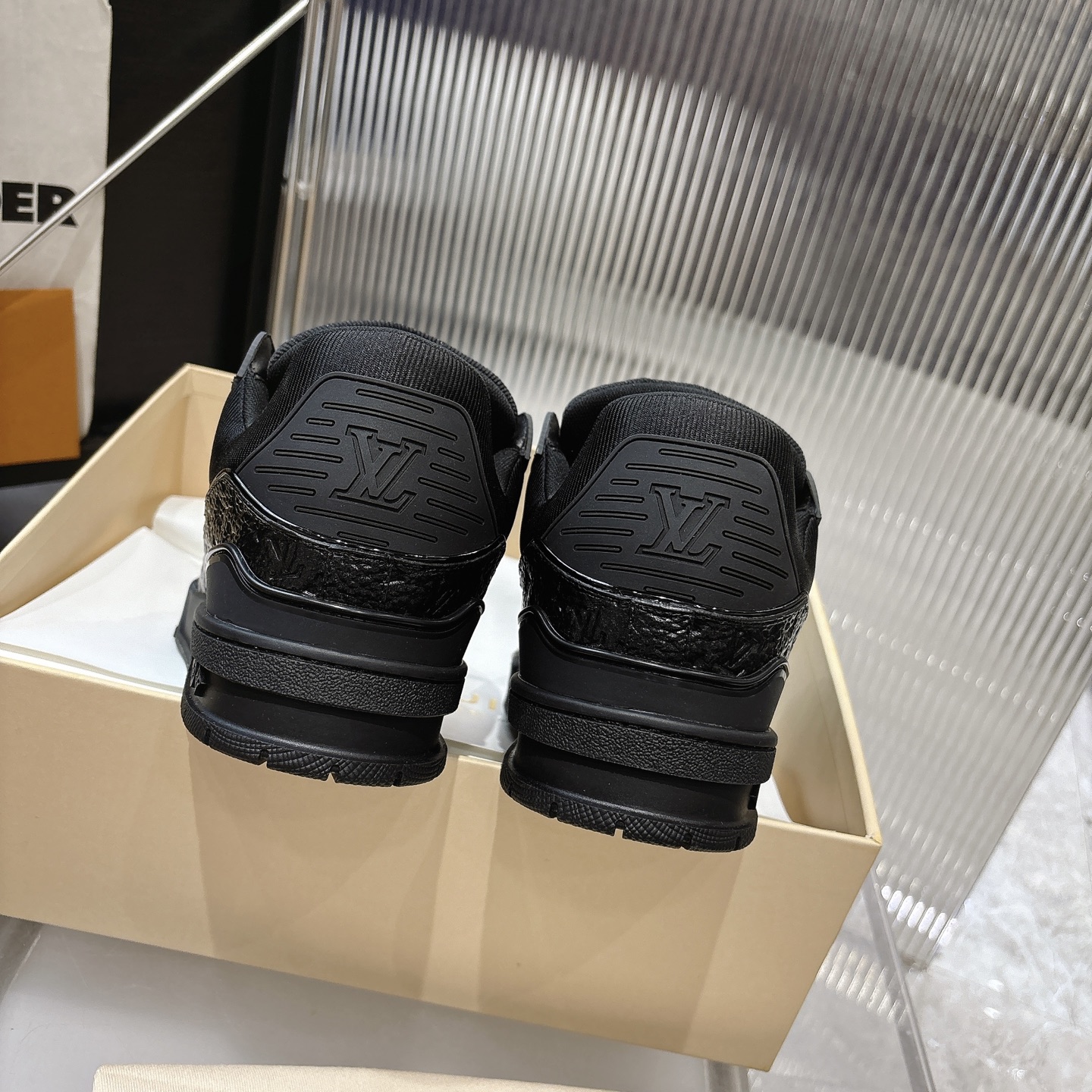 Louis Vuitton Sneakers