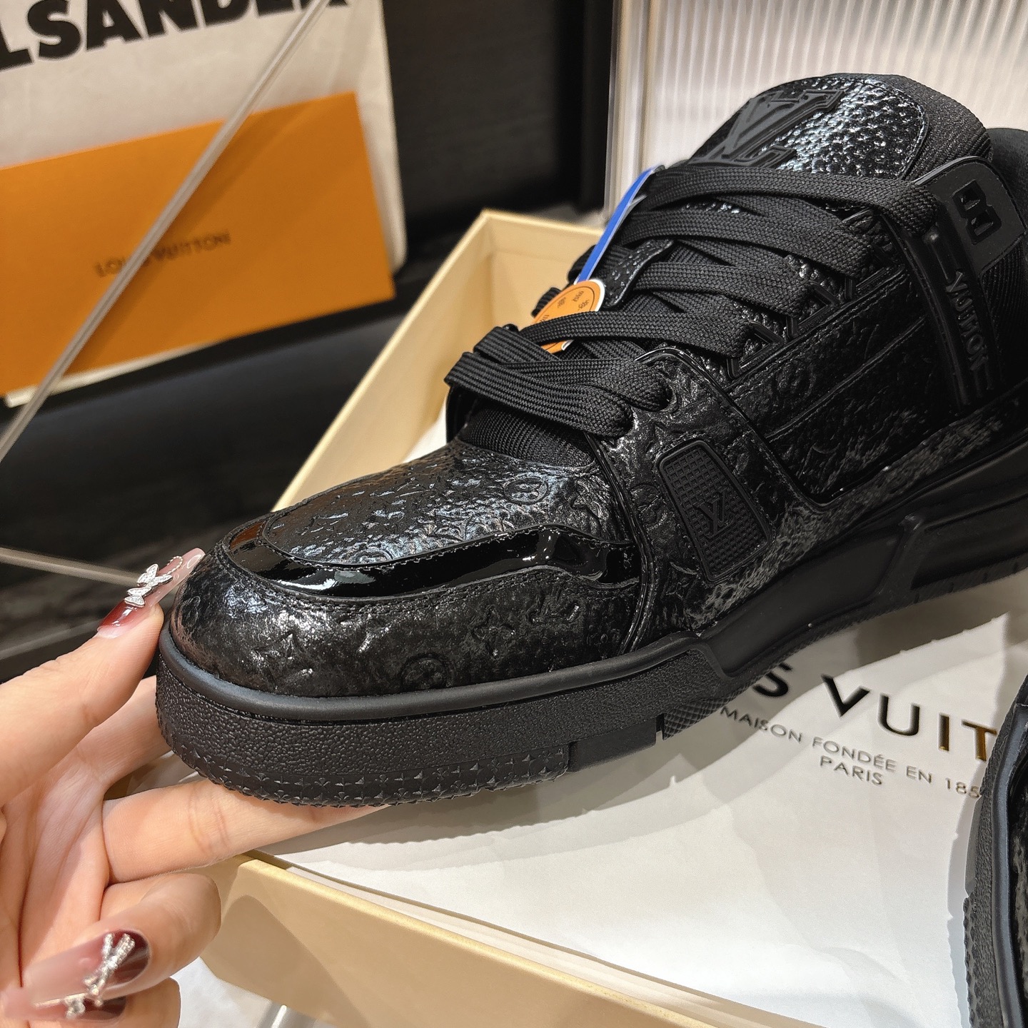 Louis Vuitton Sneakers