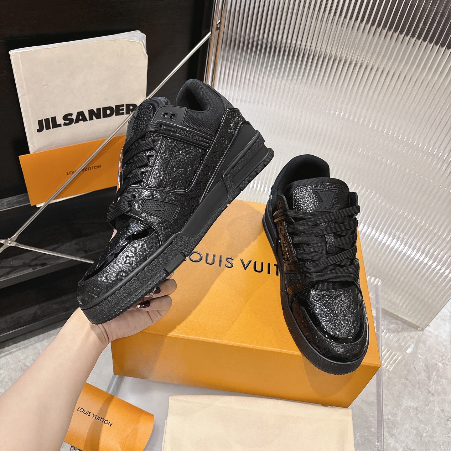 Louis Vuitton Sneakers