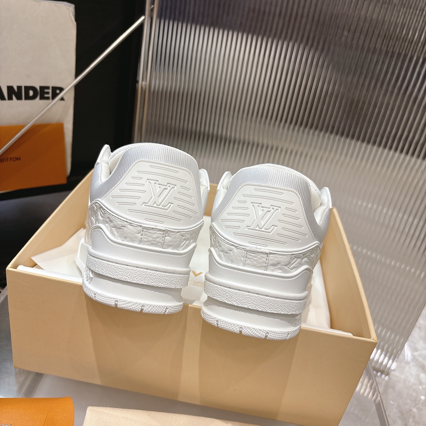 Louis Vuitton Sneakers