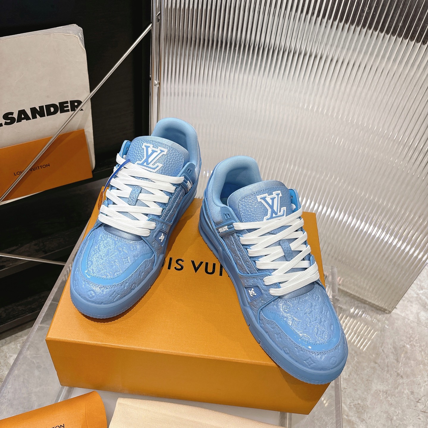 Louis Vuitton Sneakers