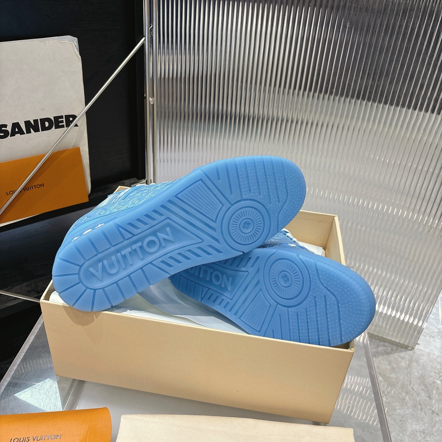 Louis Vuitton Sneakers