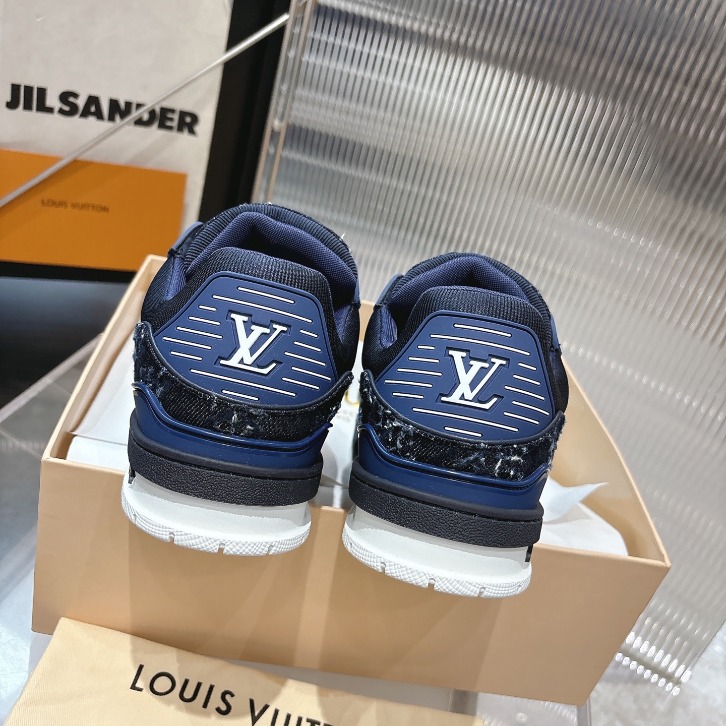 Louis Vuitton Sneakers
