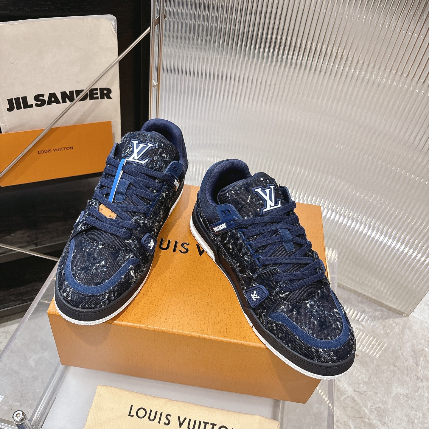 Louis Vuitton Sneakers