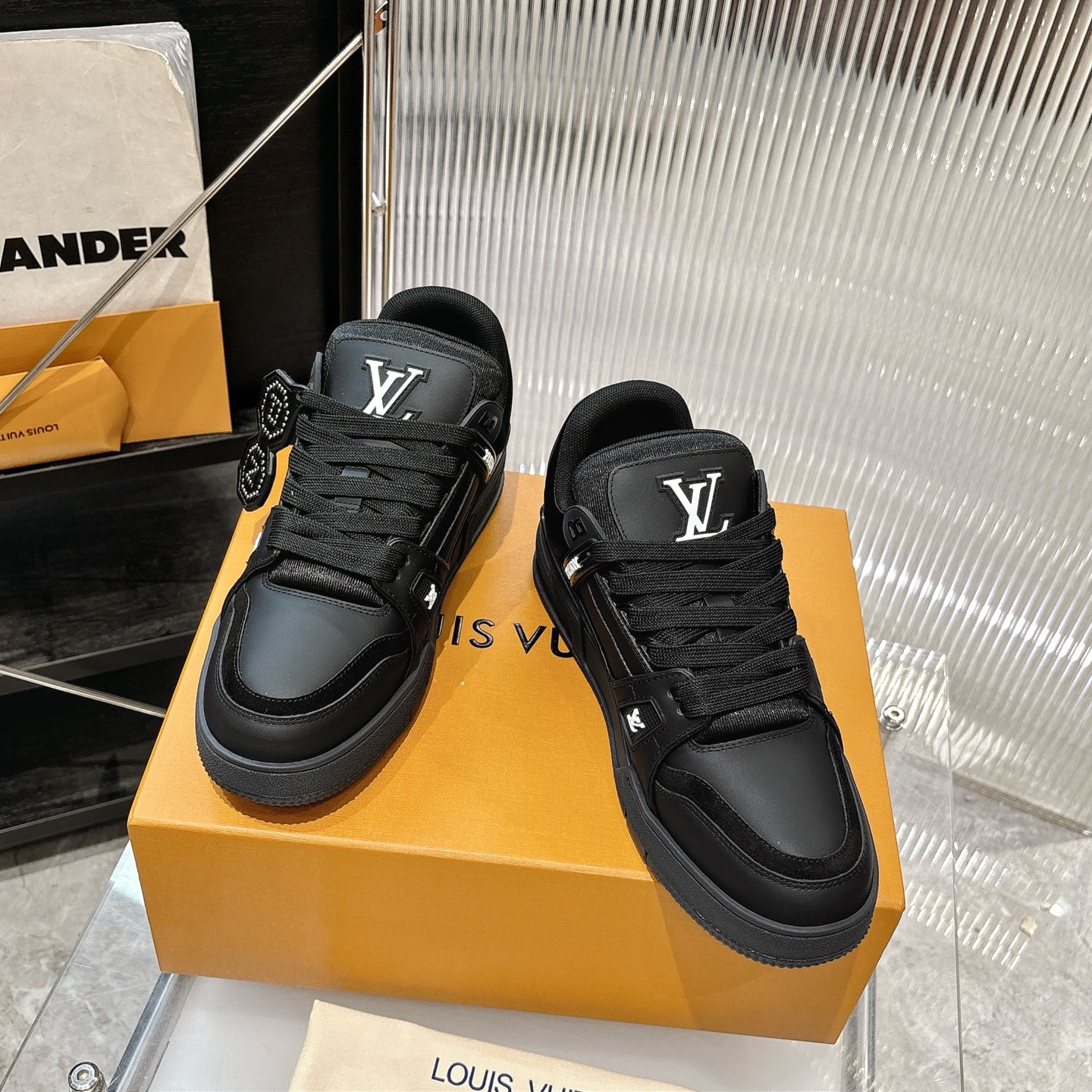 Louis Vuitton Sneakers