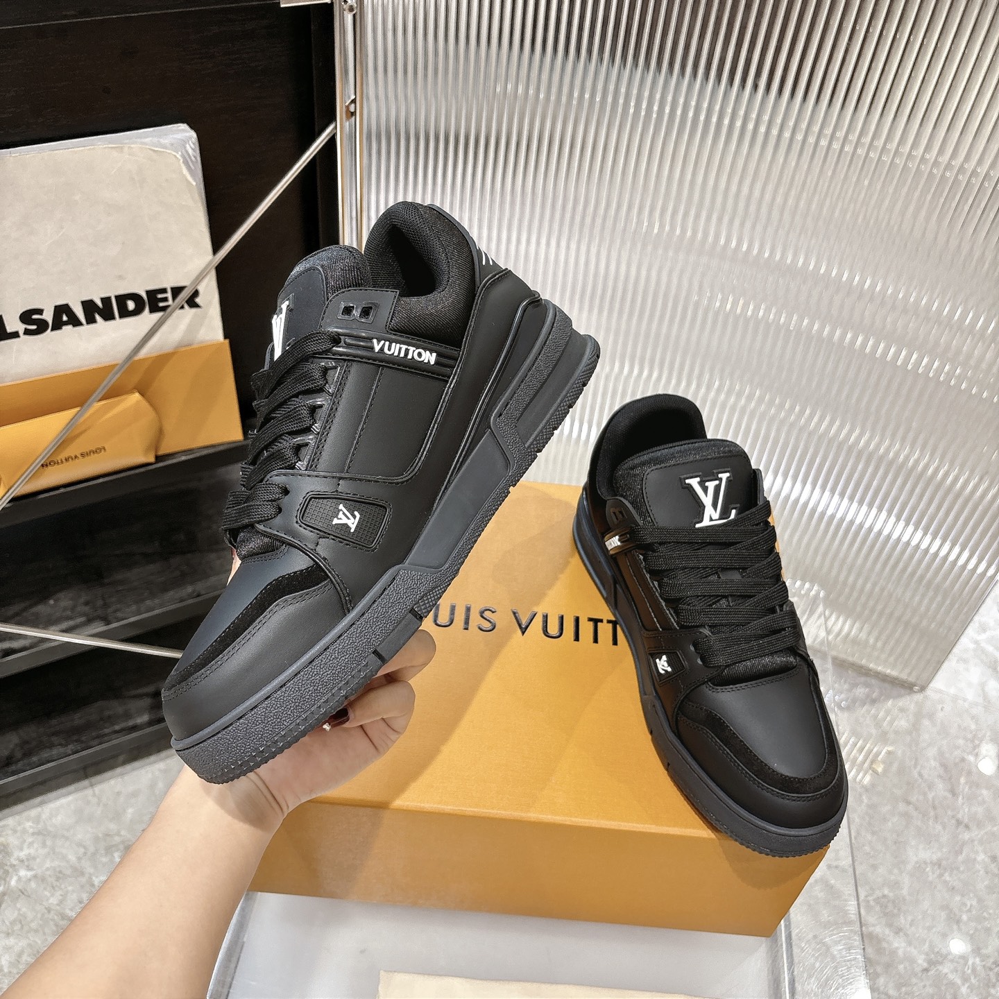 Louis Vuitton Sneakers
