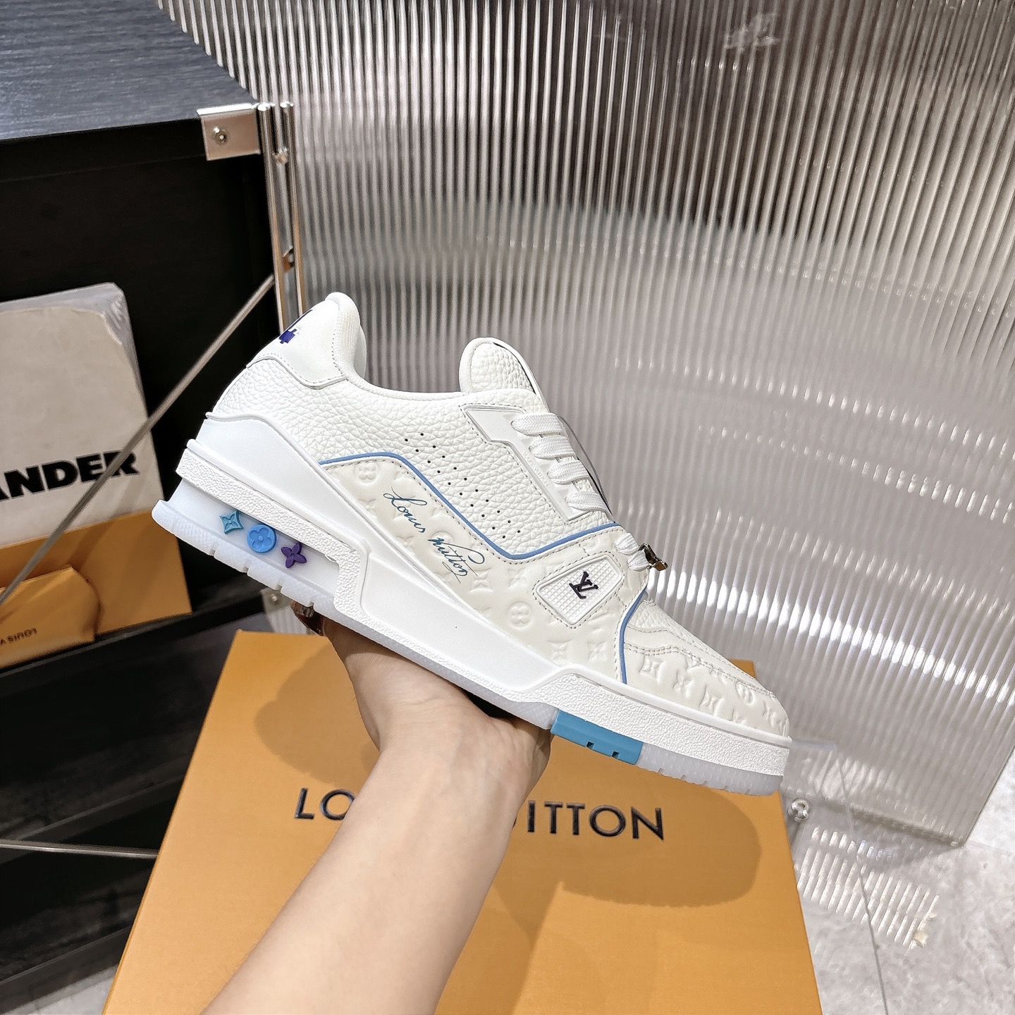 Louis Vuitton Sneakers
