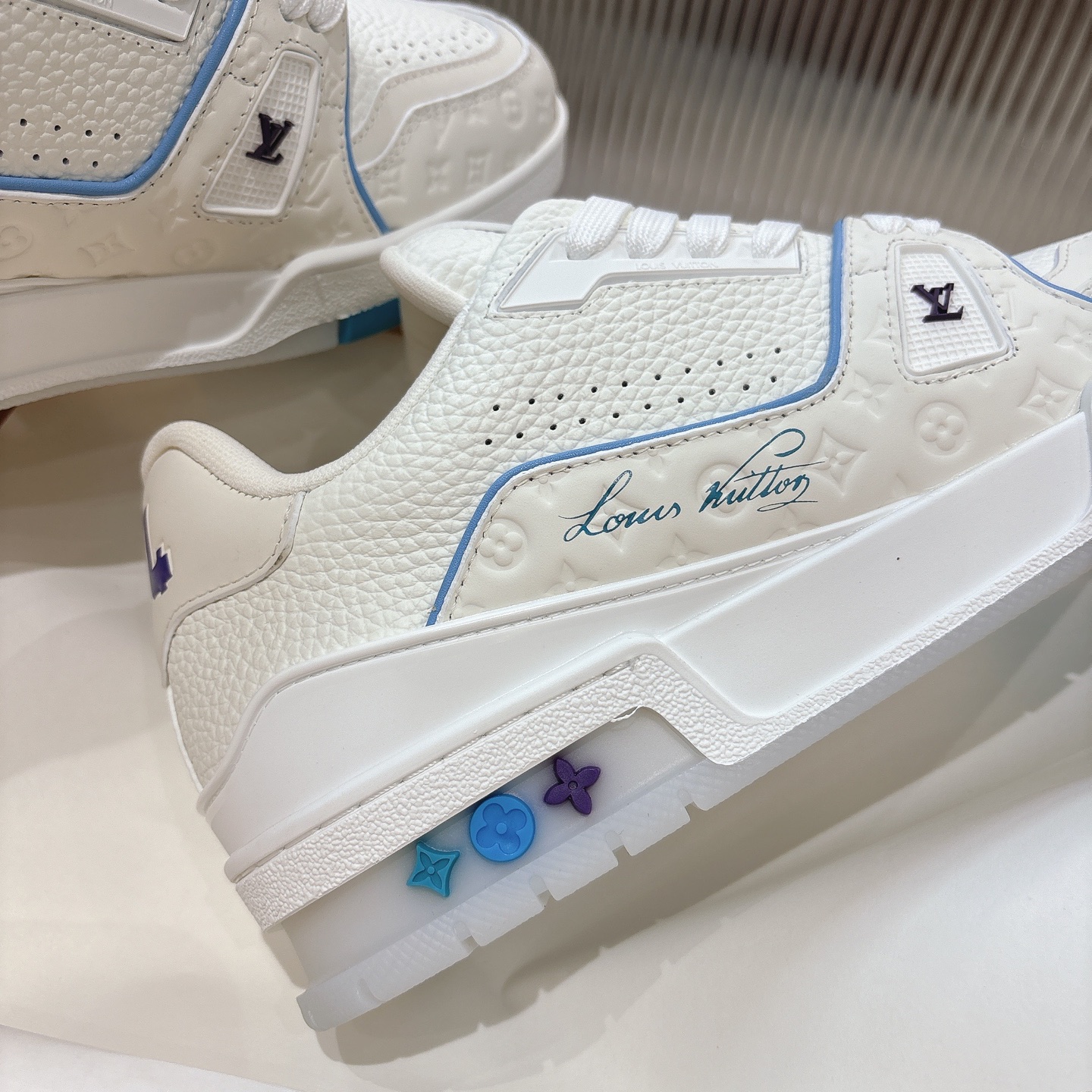 Louis Vuitton Sneakers