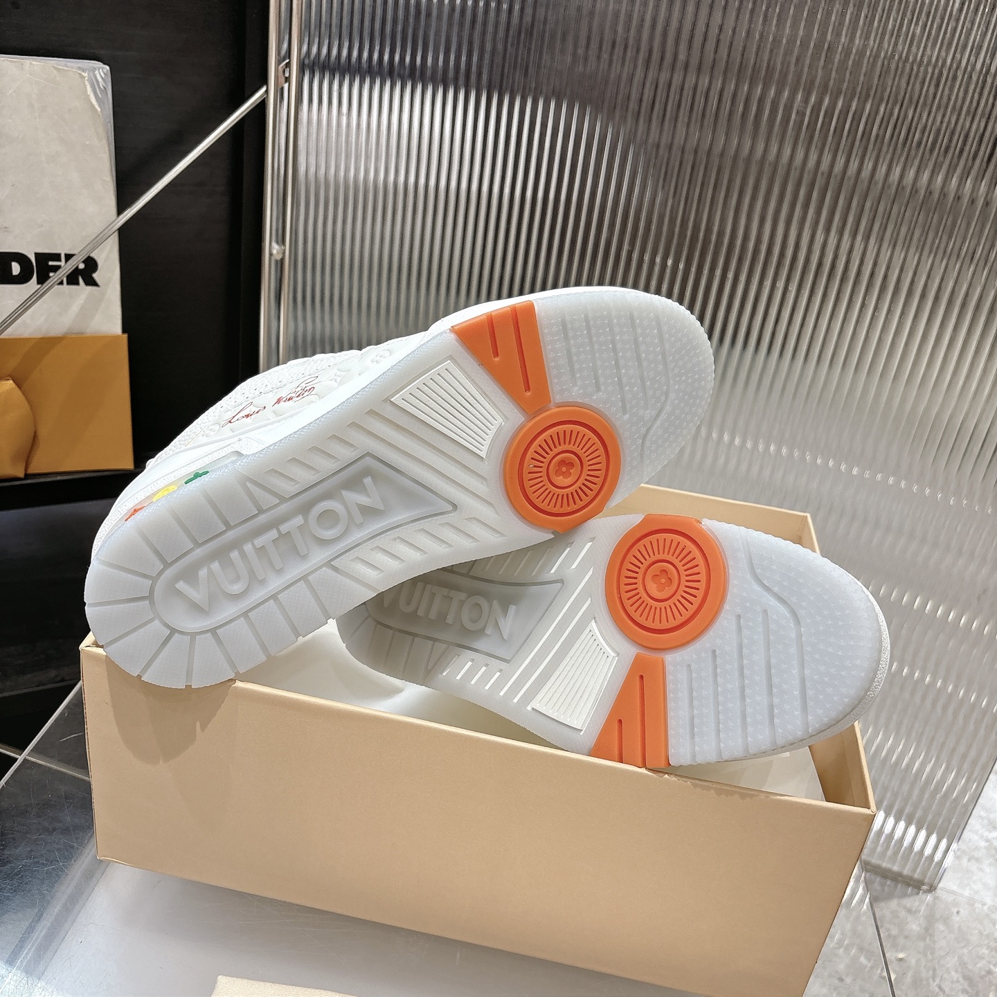 Louis Vuitton Sneakers