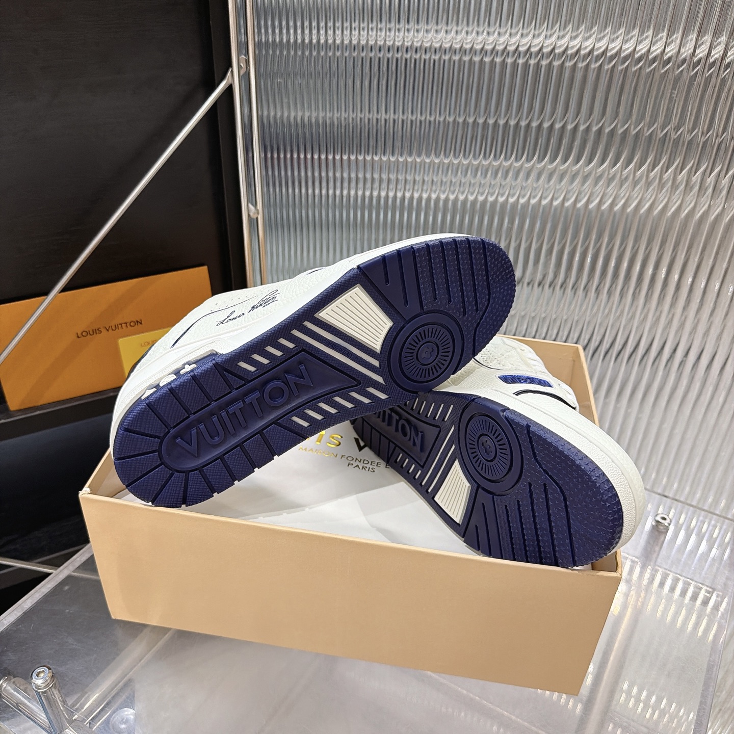 Louis Vuitton Sneakers