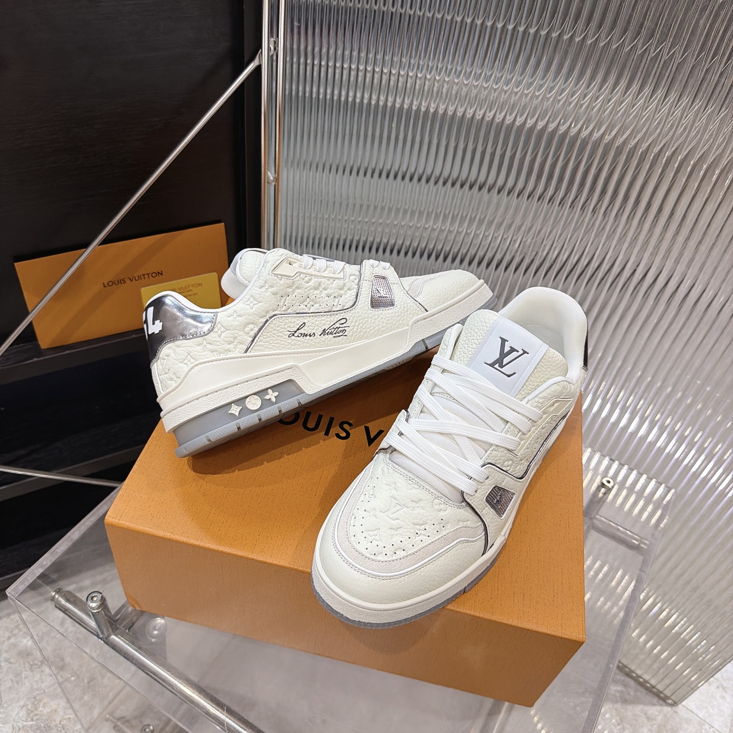 Louis Vuitton Sneakers