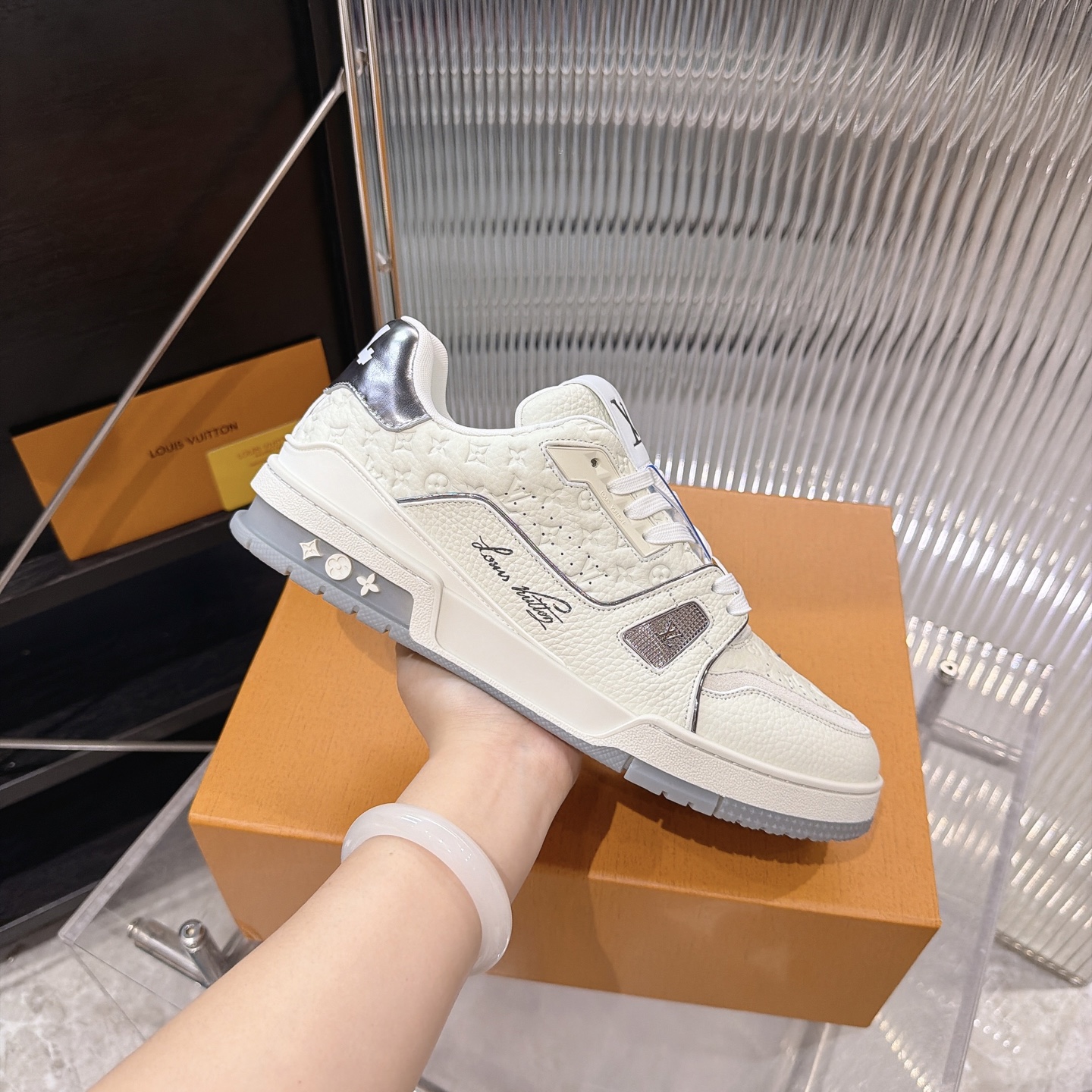 Louis Vuitton Sneakers