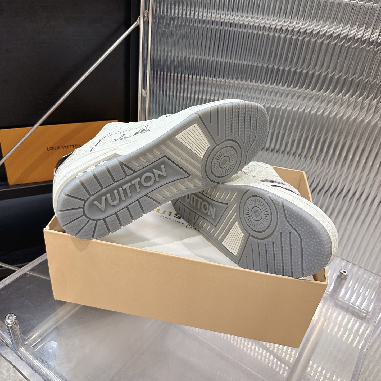 Louis Vuitton Sneakers