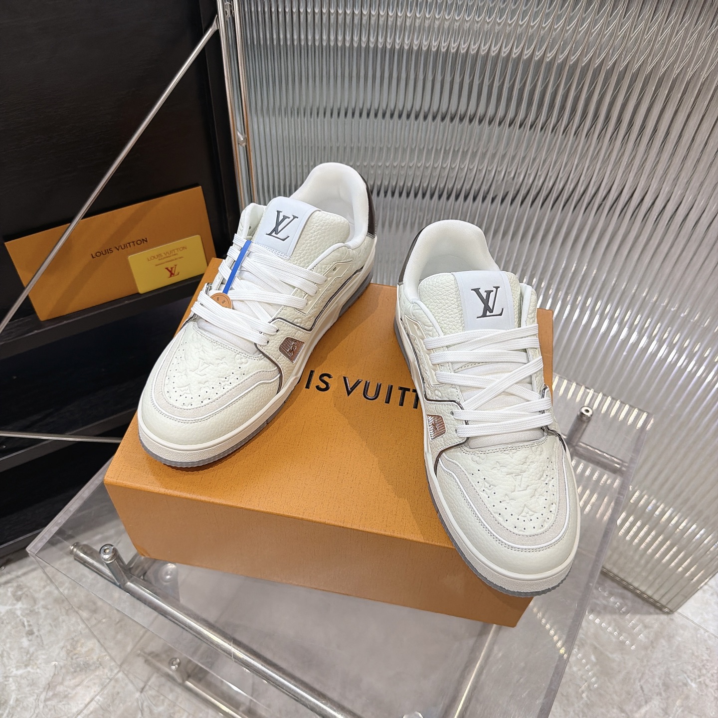 Louis Vuitton Sneakers