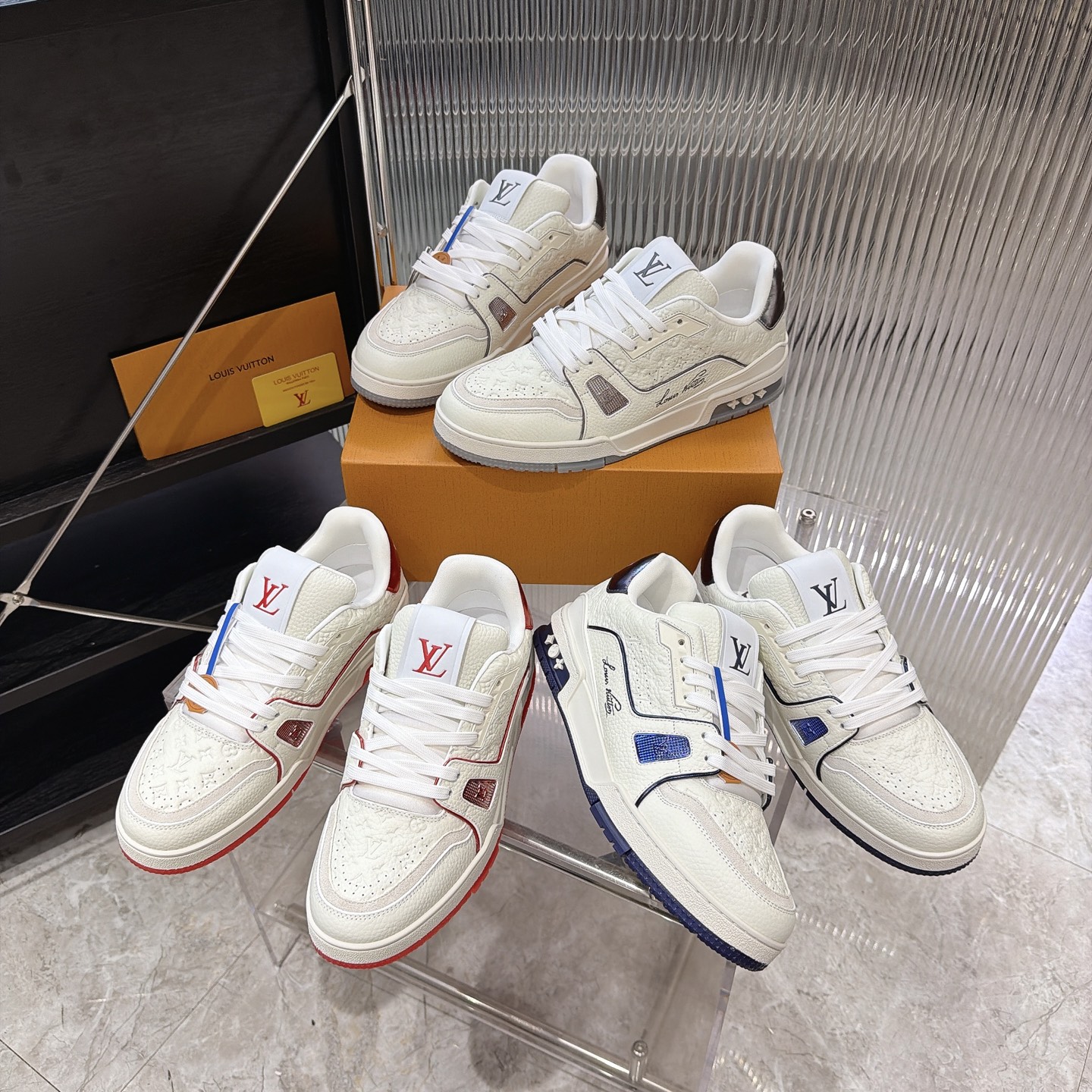 Louis Vuitton Sneakers