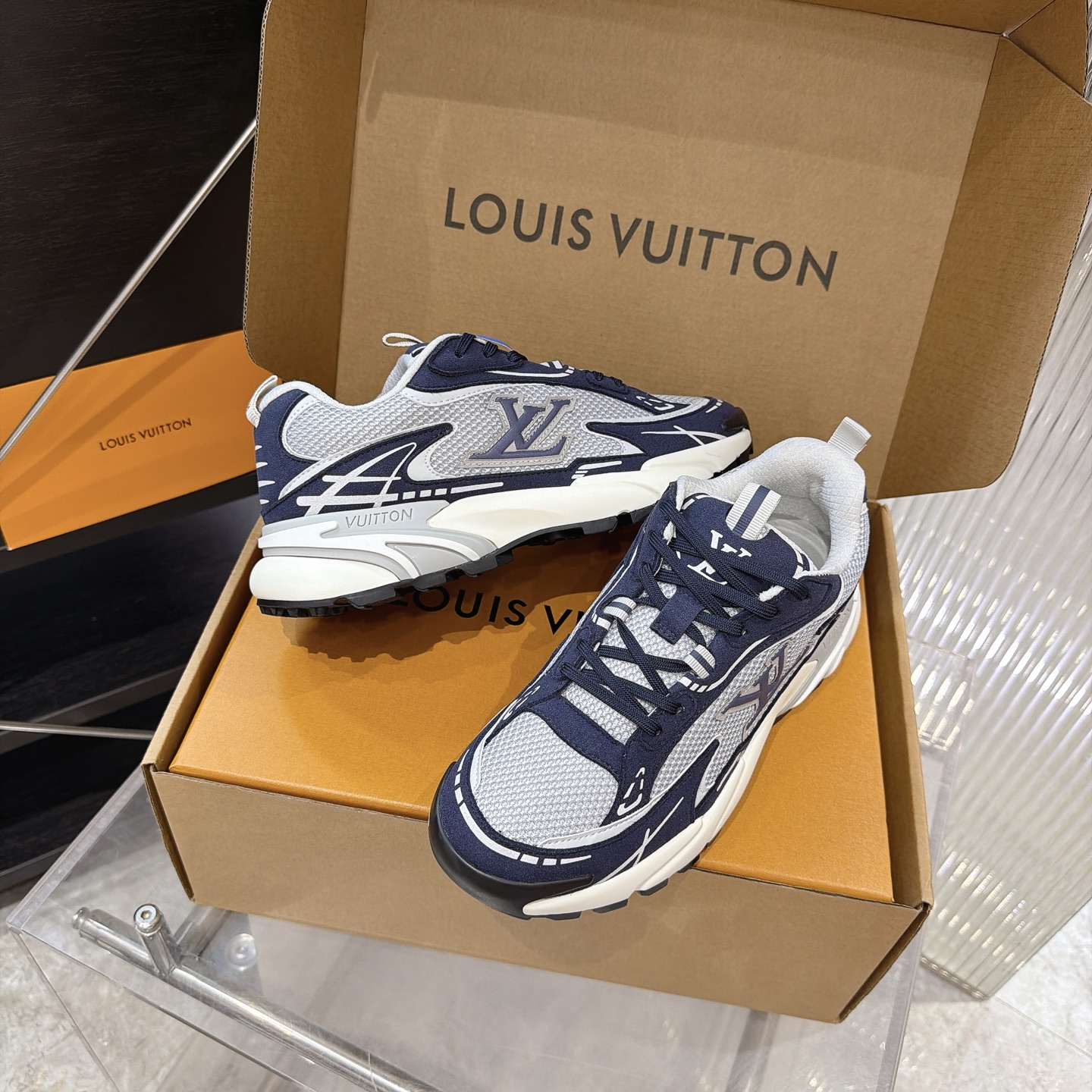 Louis Vuitton Sneakers
