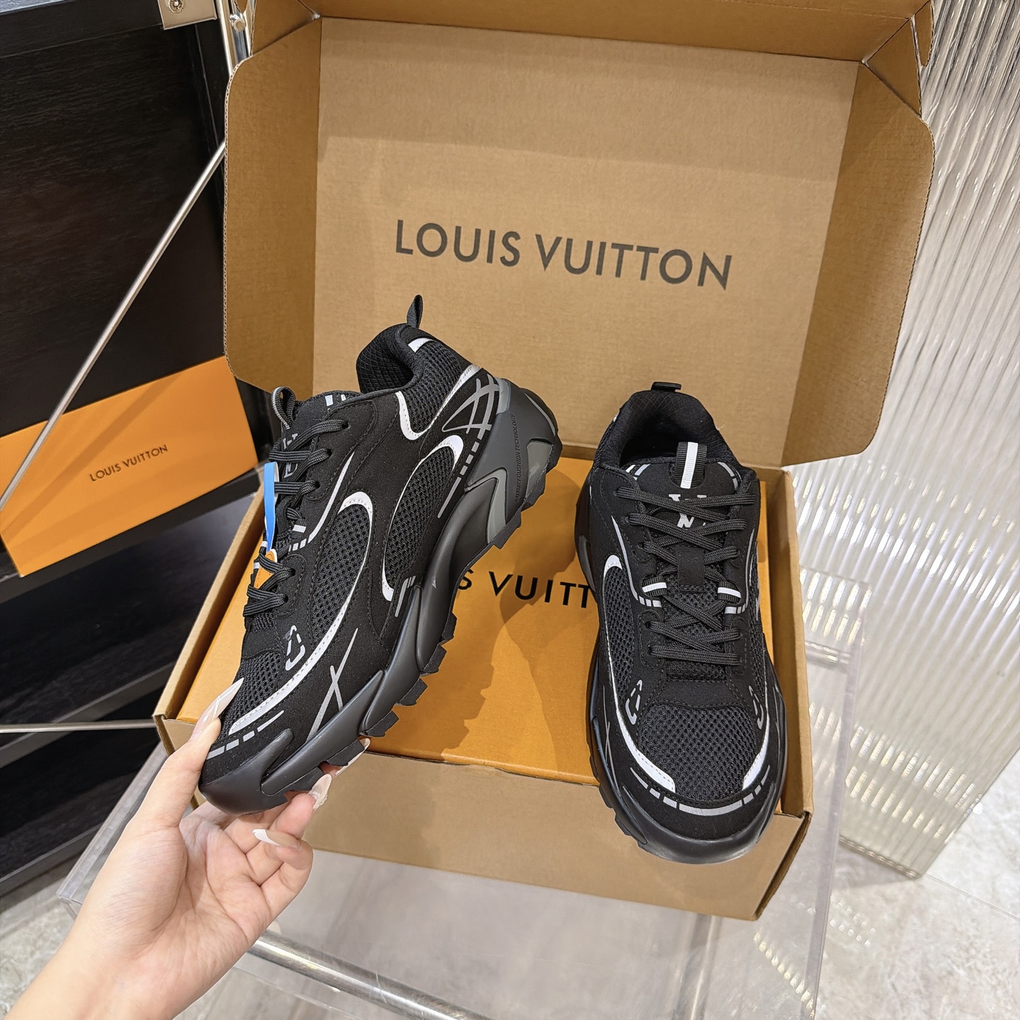 Louis Vuitton Sneakers
