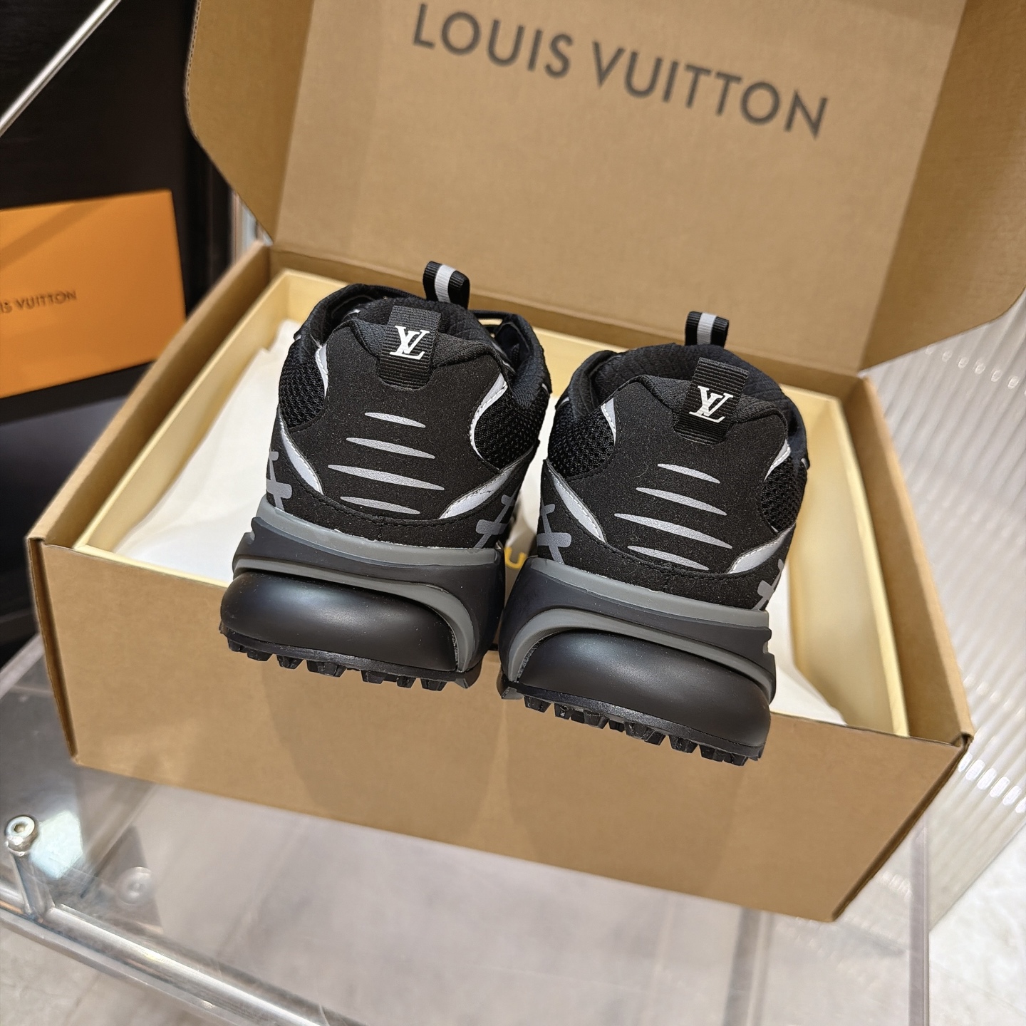 Louis Vuitton Sneakers