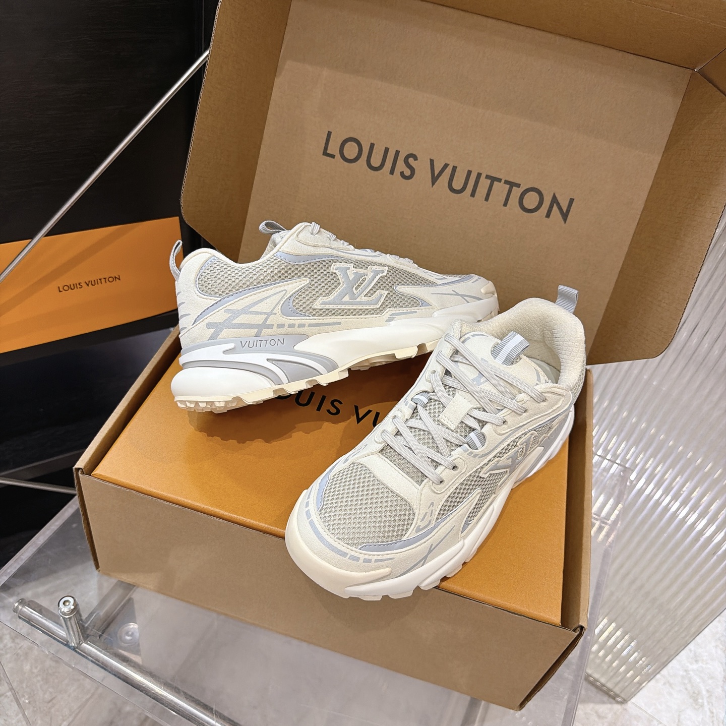 Louis Vuitton Sneakers