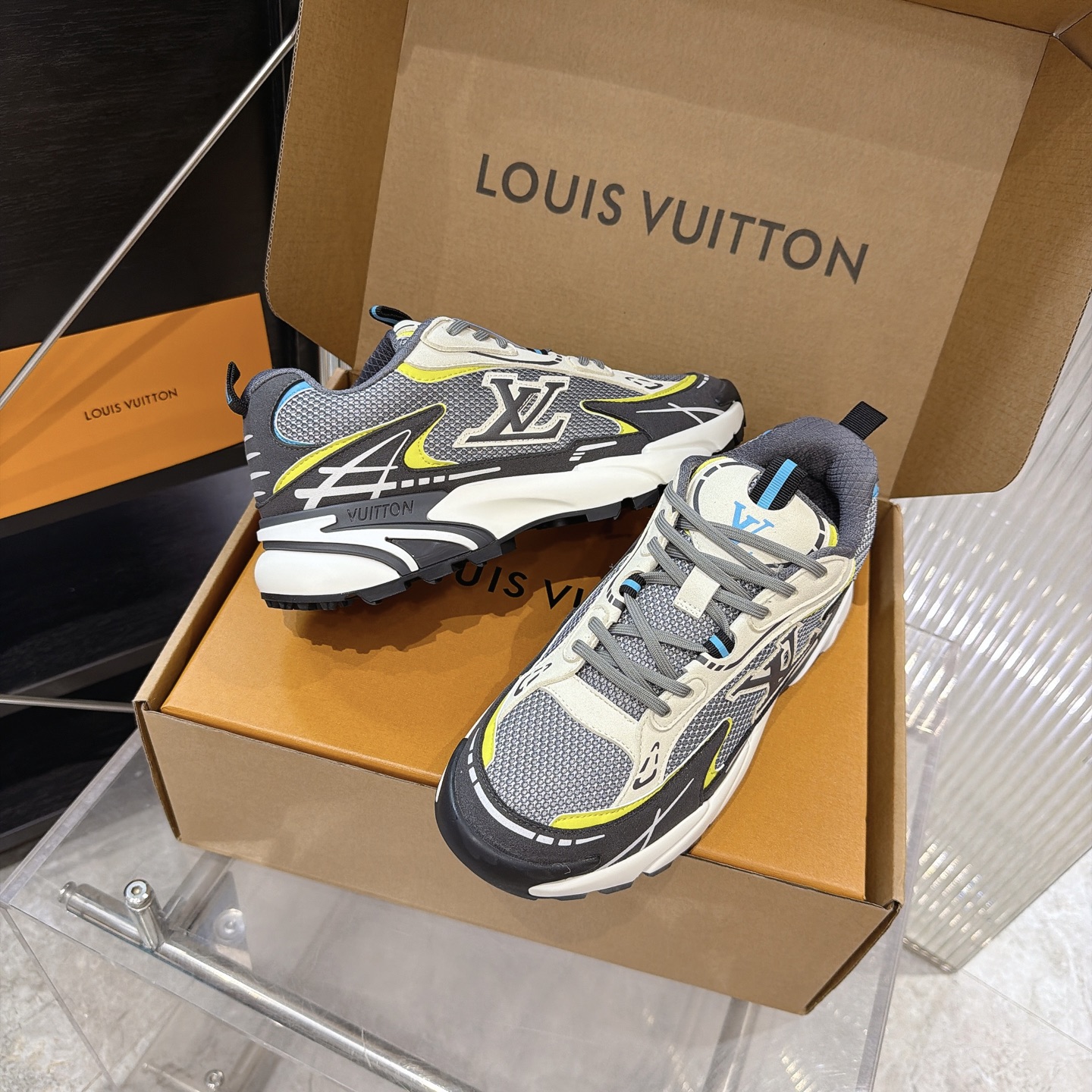 Louis Vuitton Sneakers